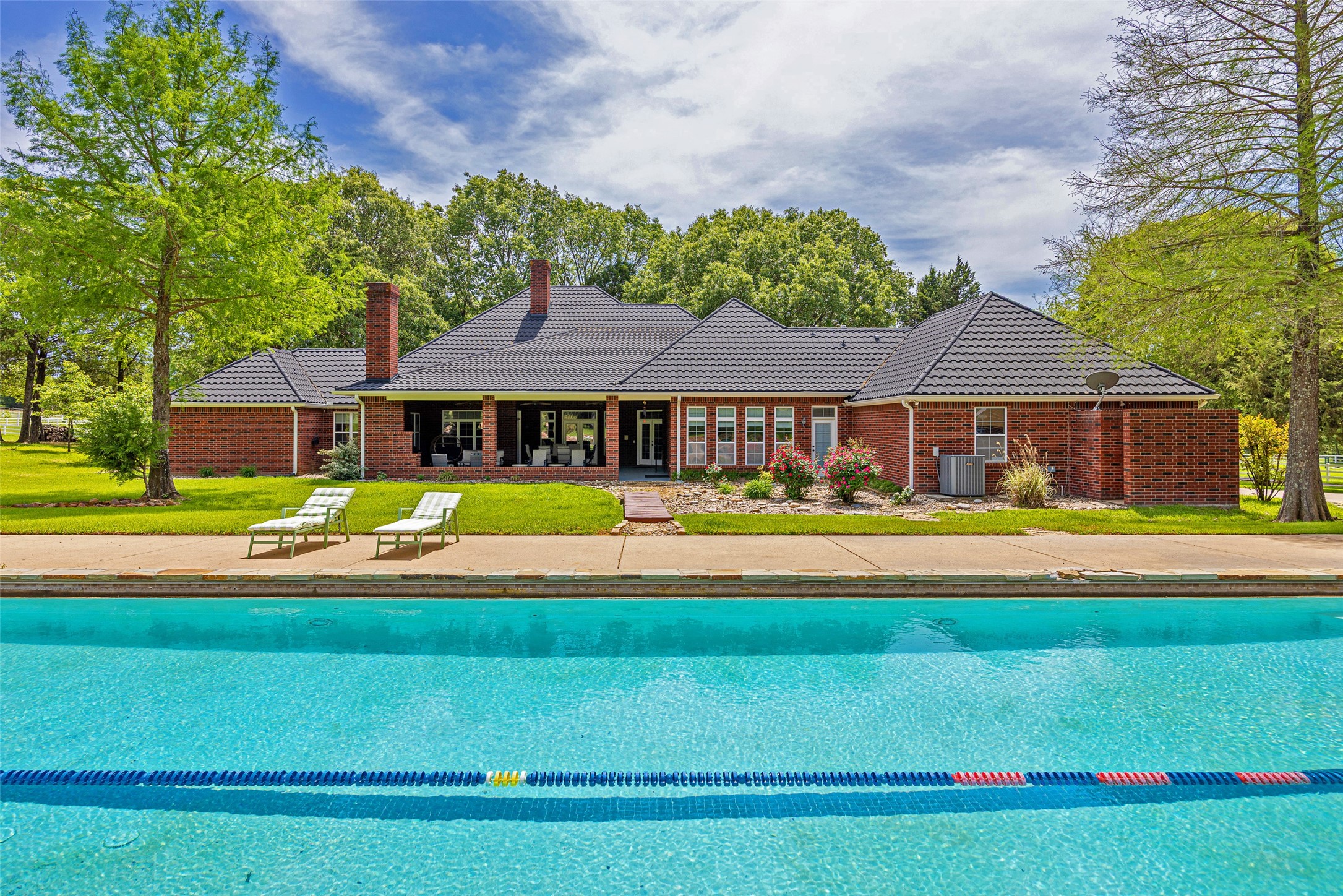 4390 Stonebridge