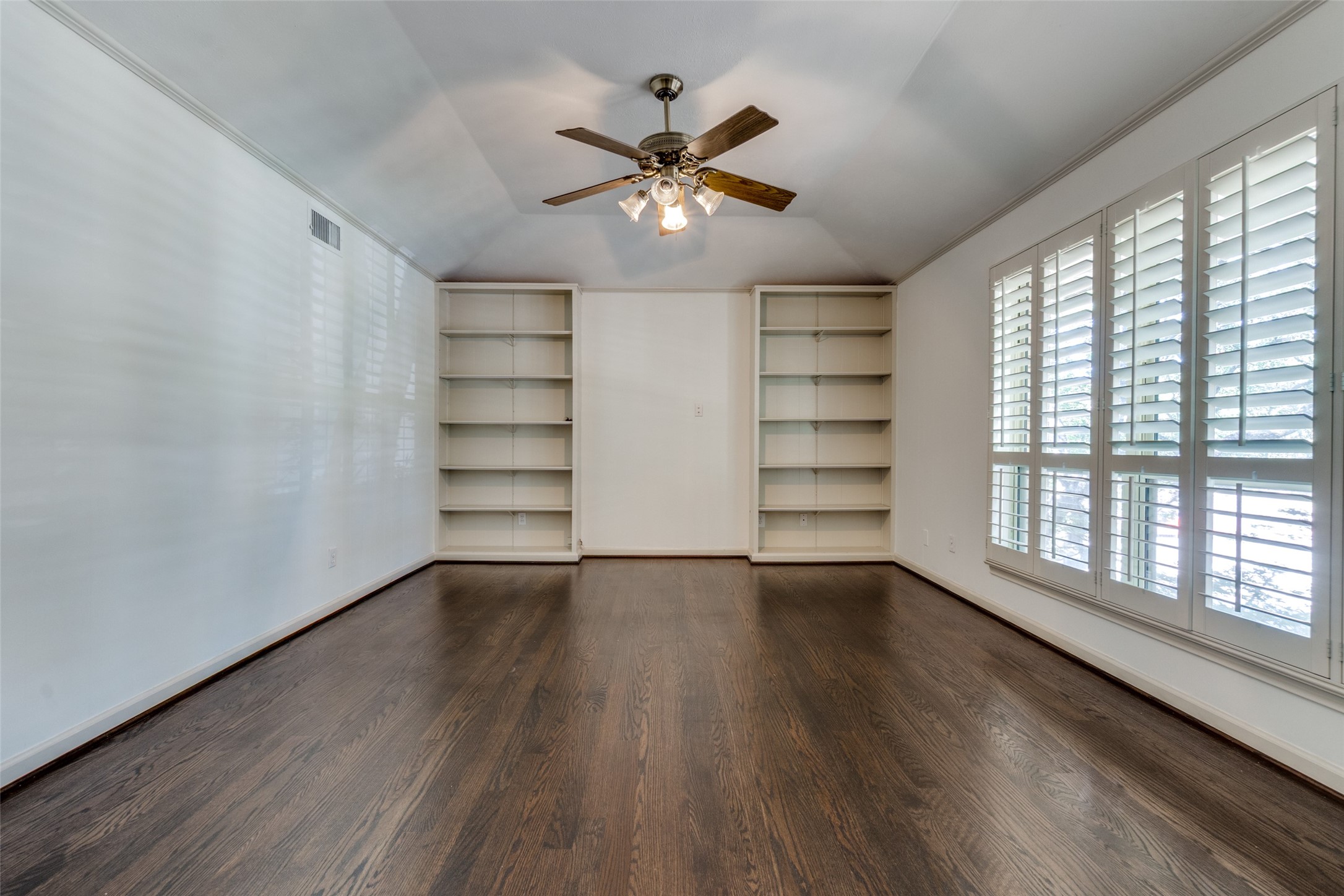 8629 Edgemere Road 14