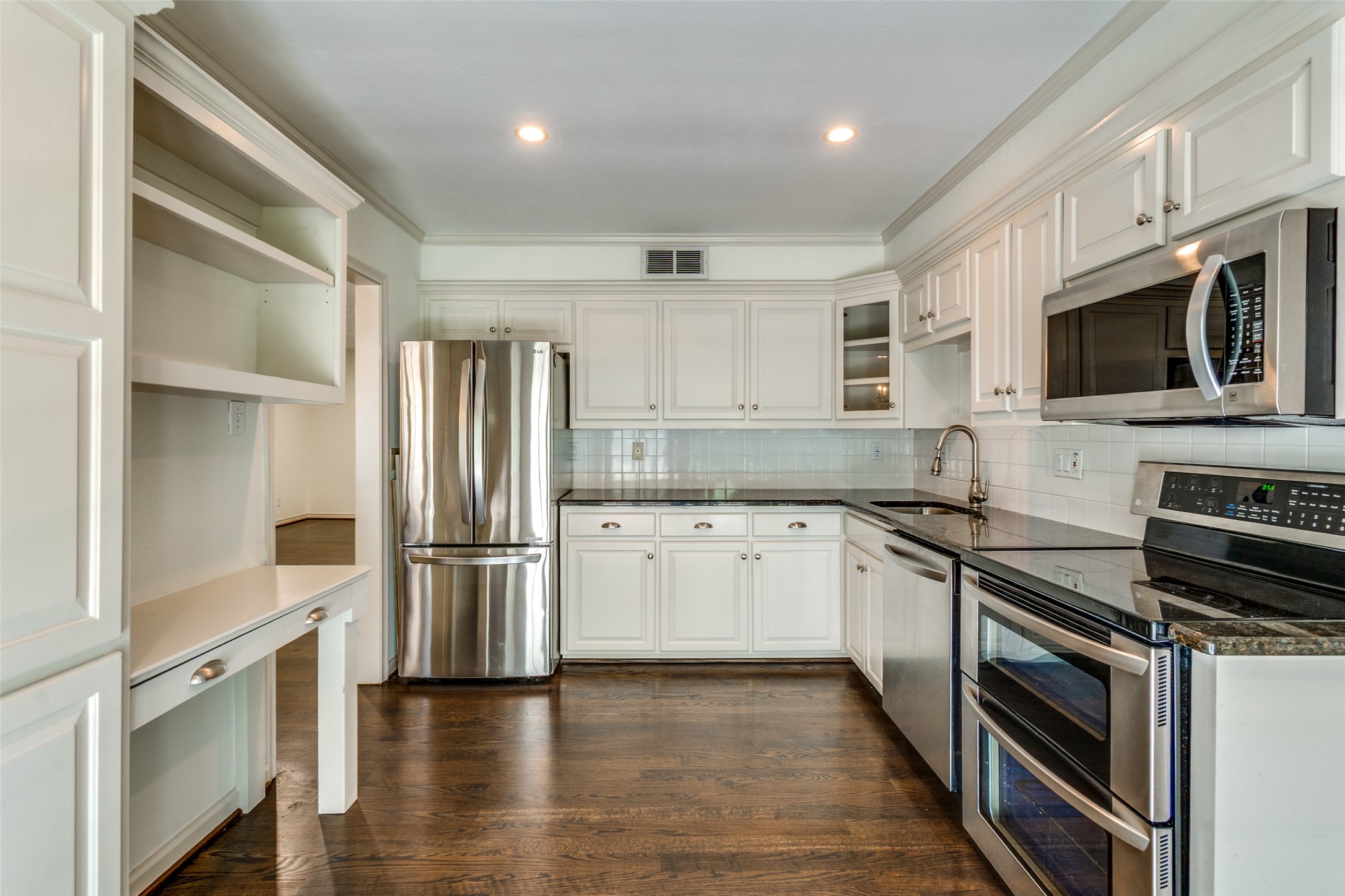 8629 Edgemere Road 14