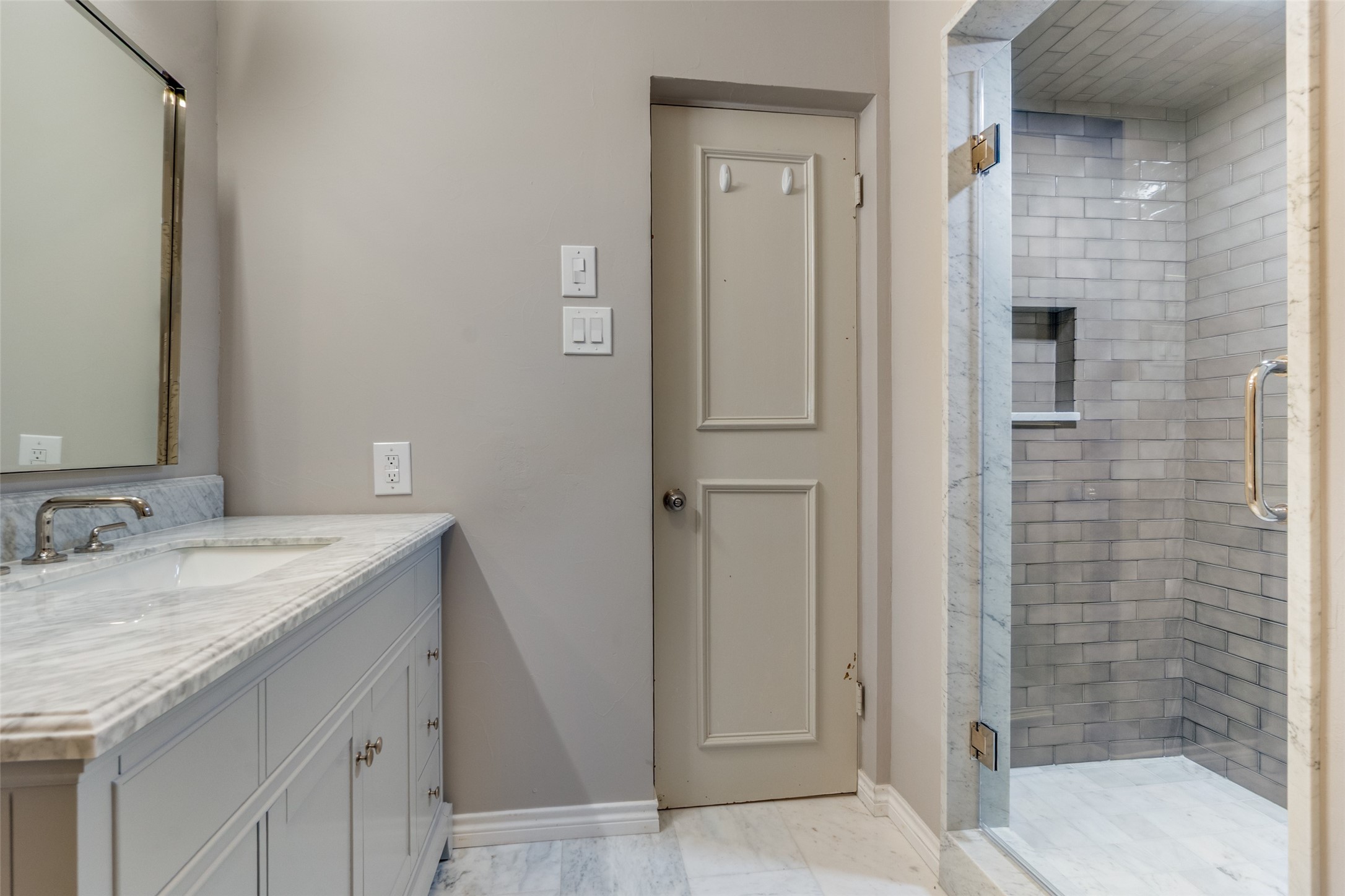 8629 Edgemere Road 14