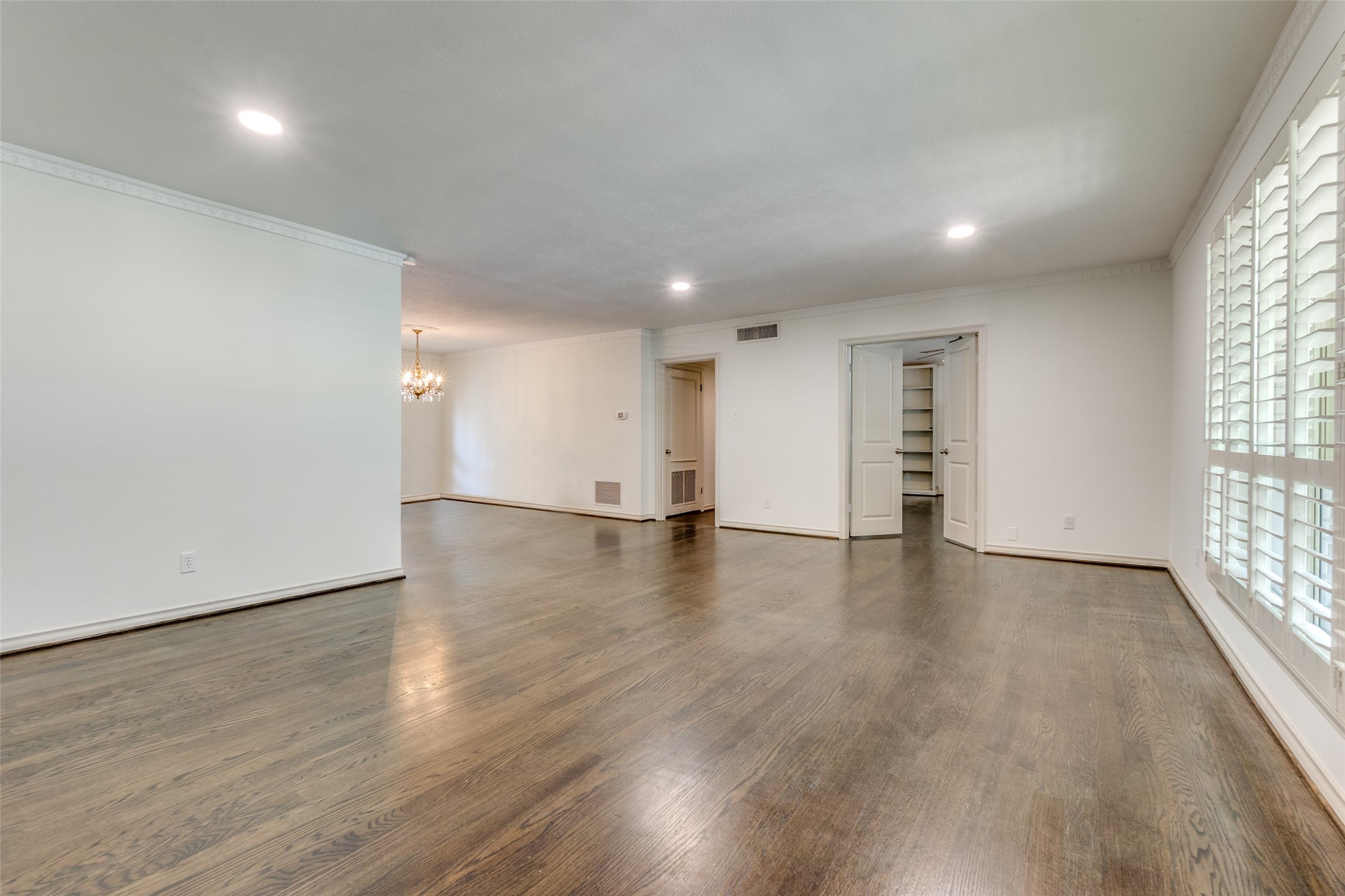 8629 Edgemere Road 14