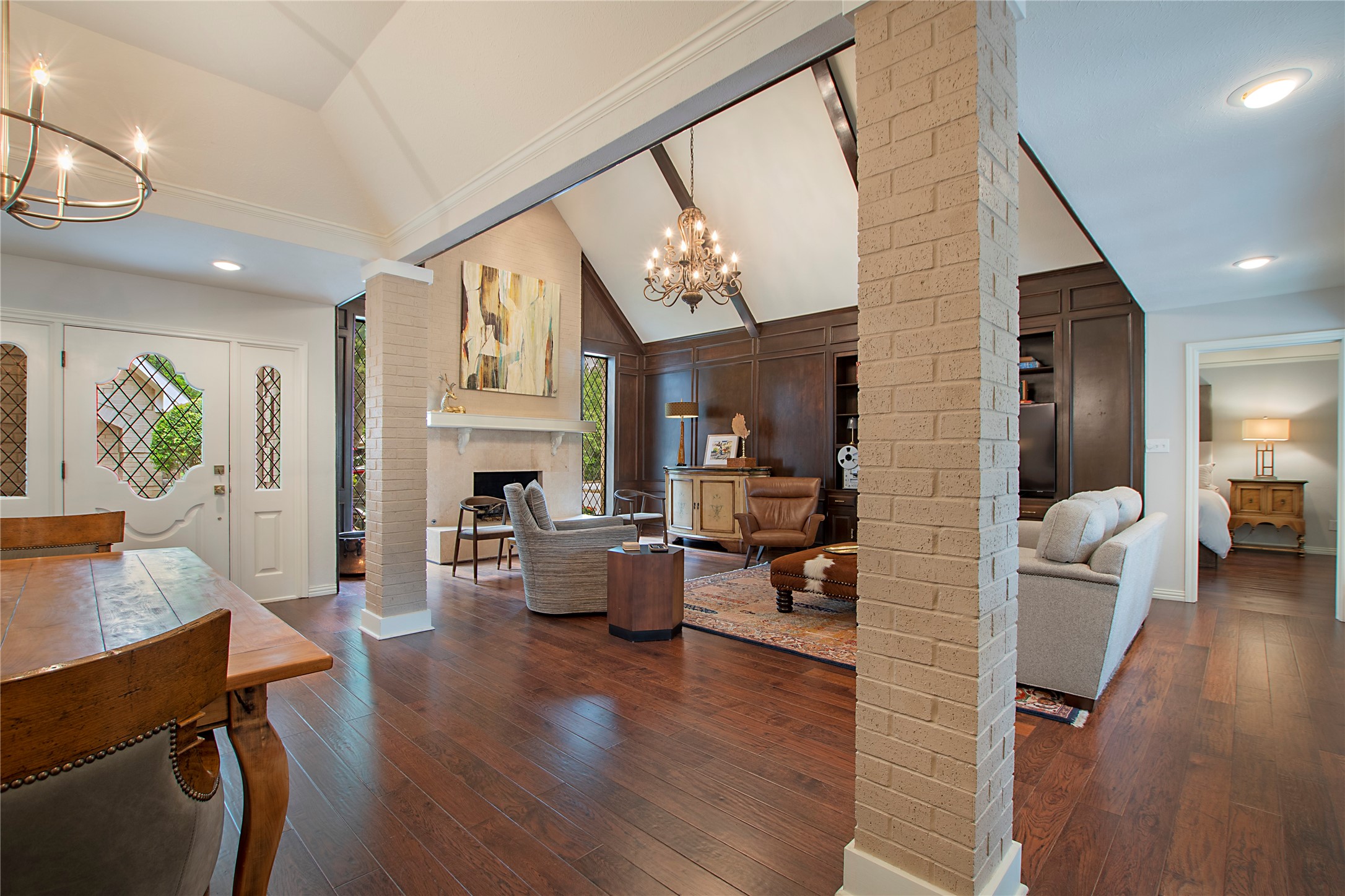 2411 Hogans Hill
