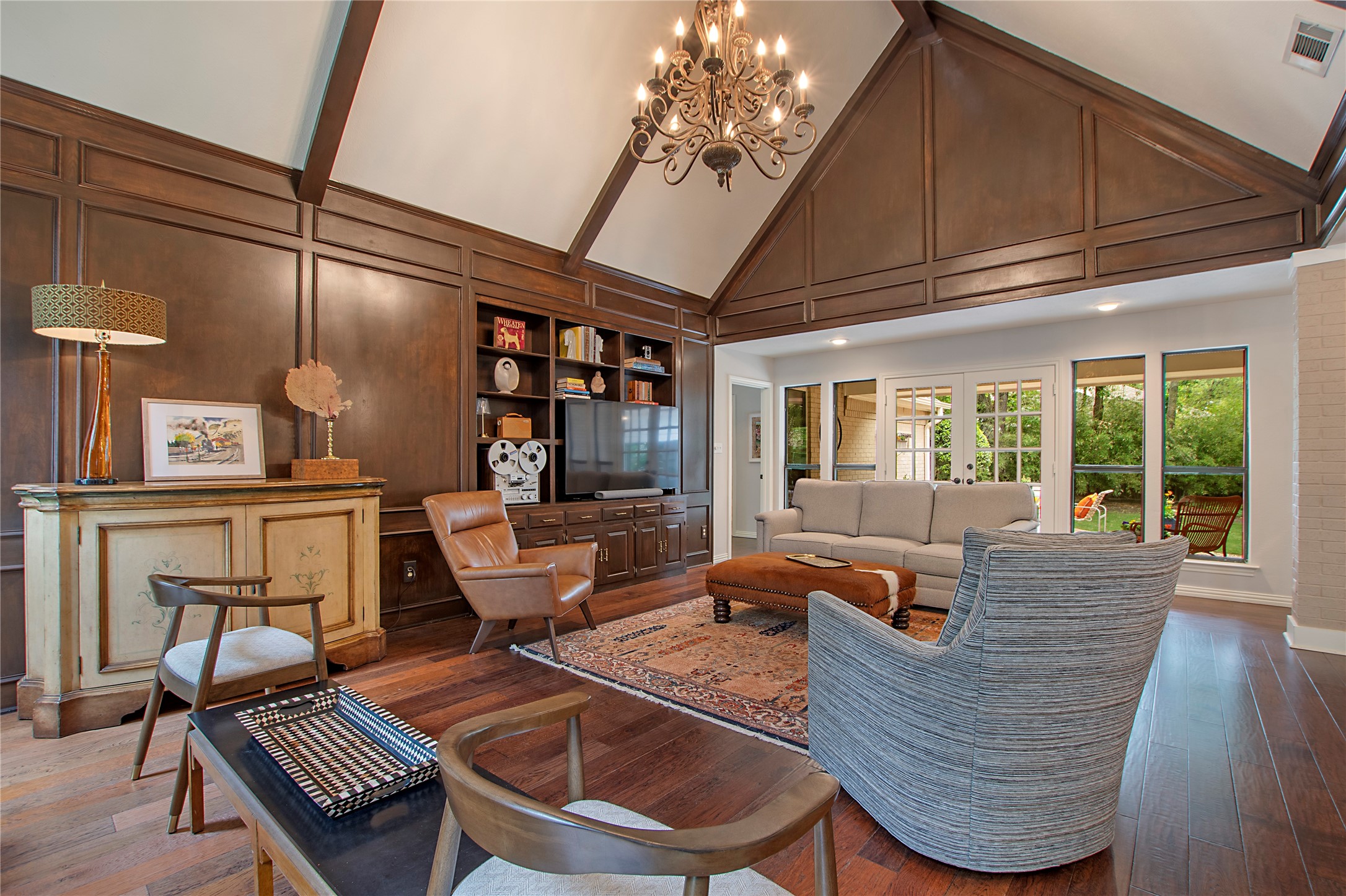 2411 Hogans Hill