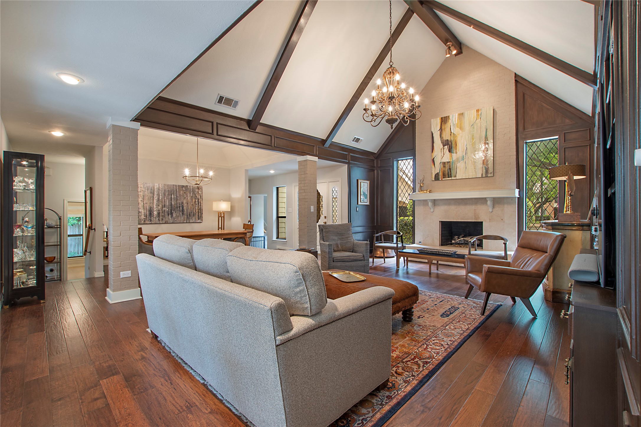 2411 Hogans Hill