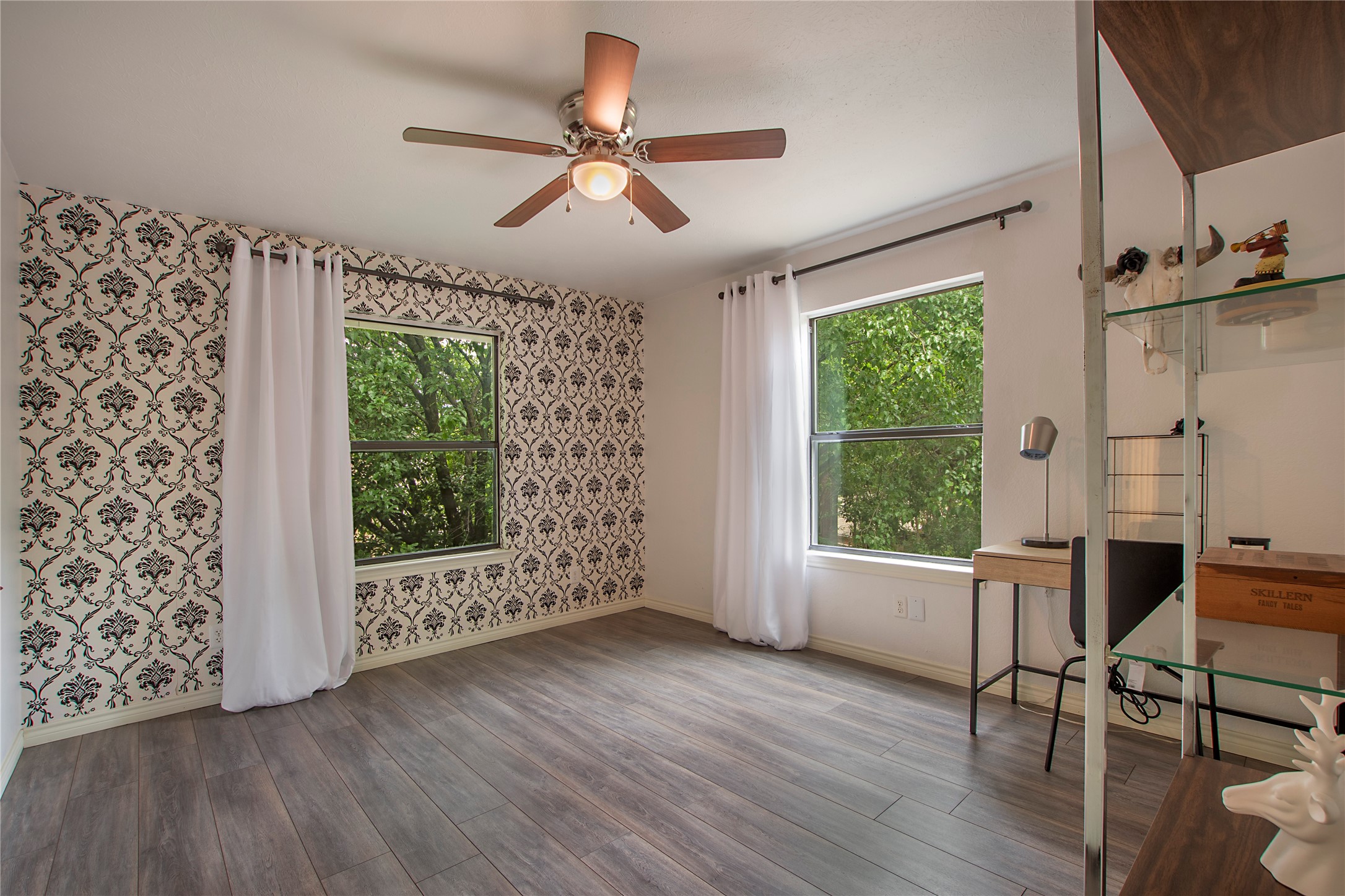 2411 Hogans Hill