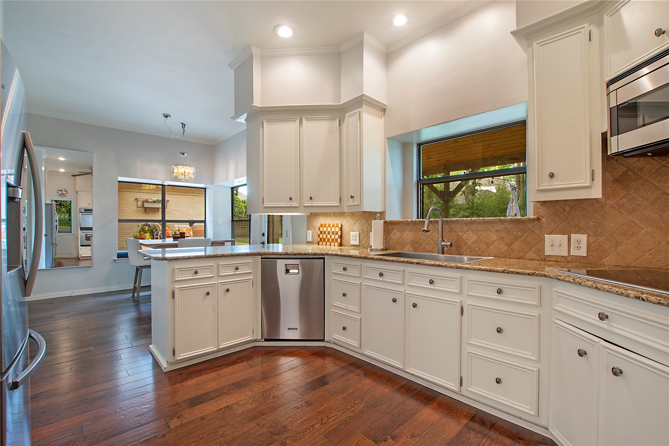 2411 Hogans Hill