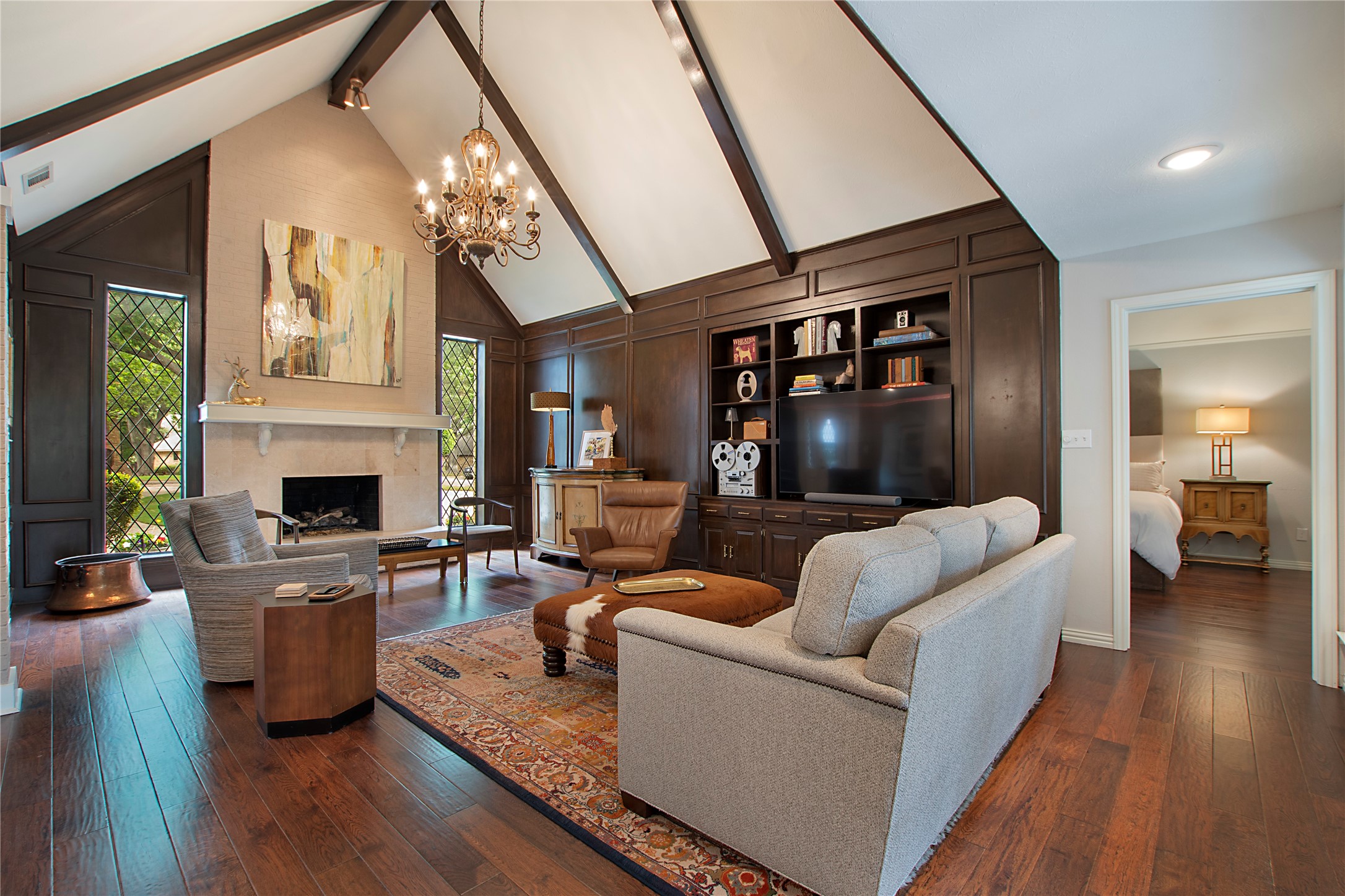 2411 Hogans Hill