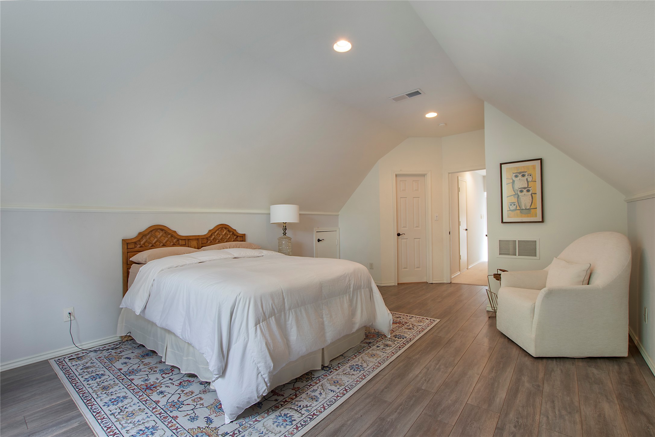 2411 Hogans Hill