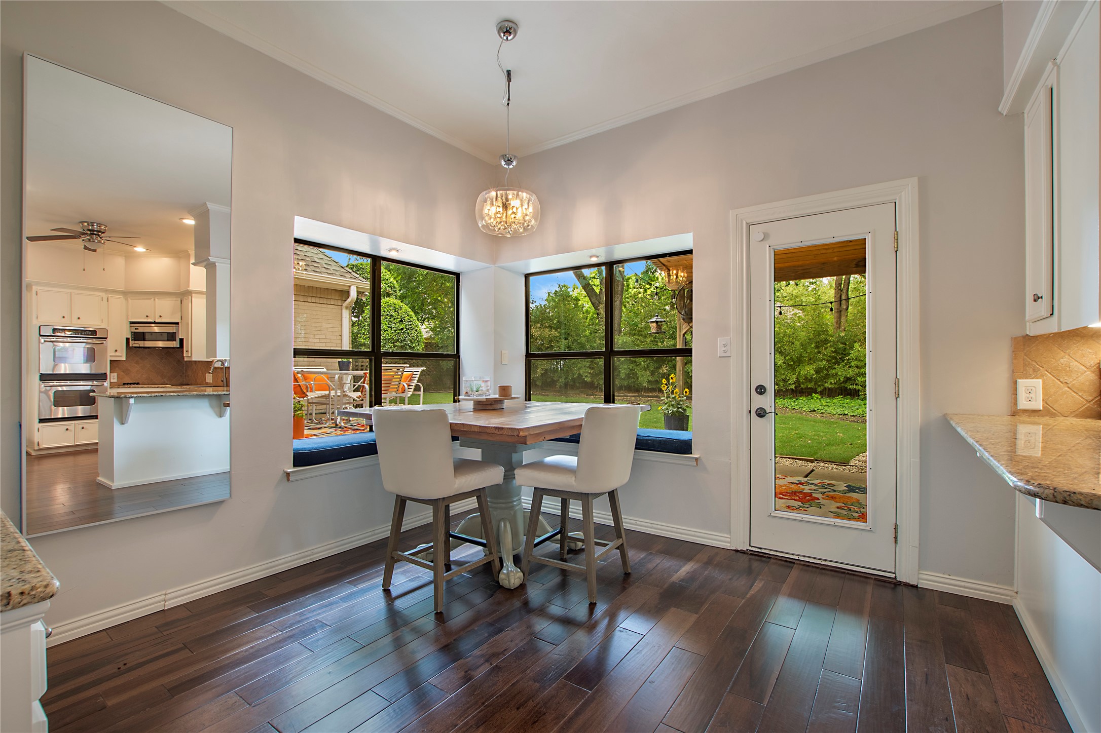 2411 Hogans Hill