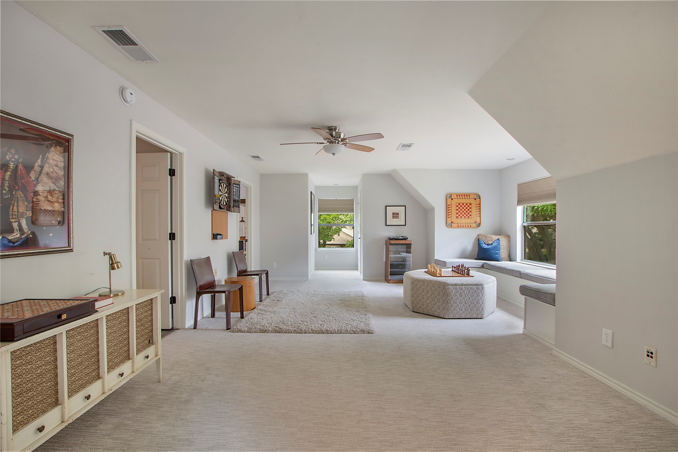 2411 Hogans Hill