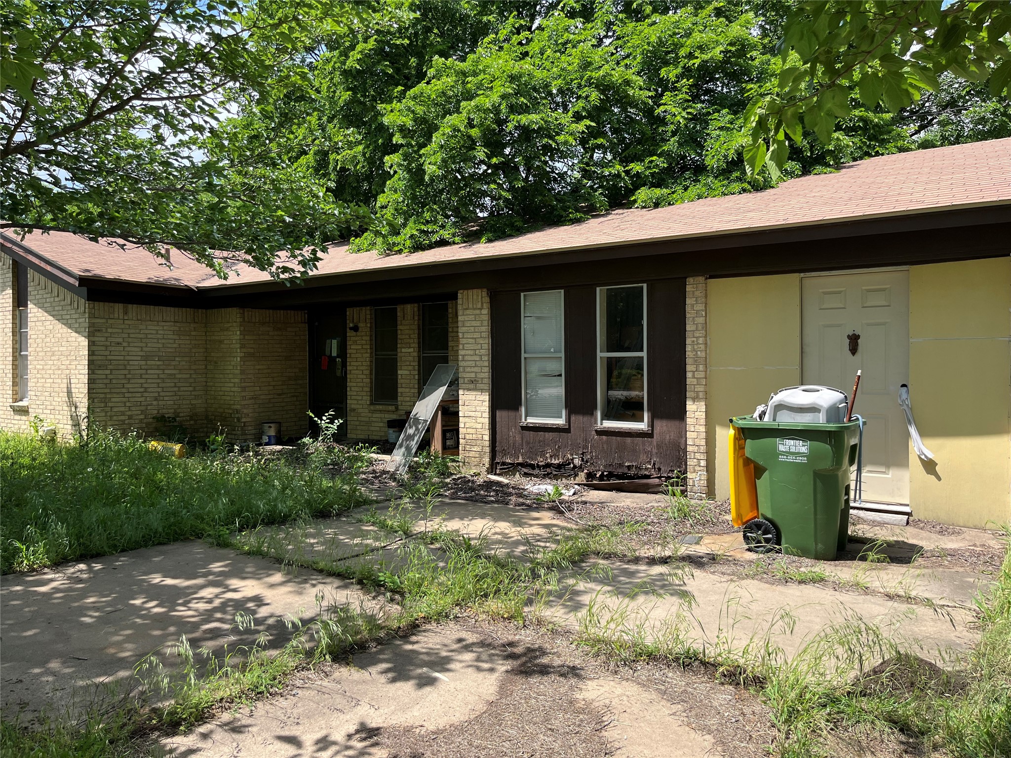 207 N Hickory Street