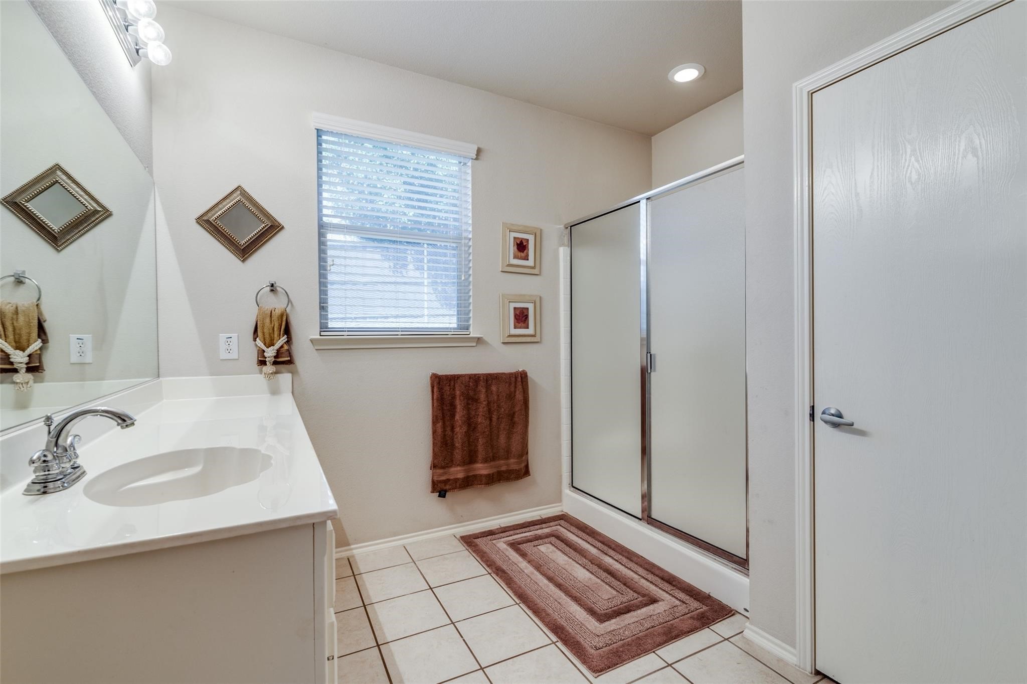 1128 Fairweather Drive