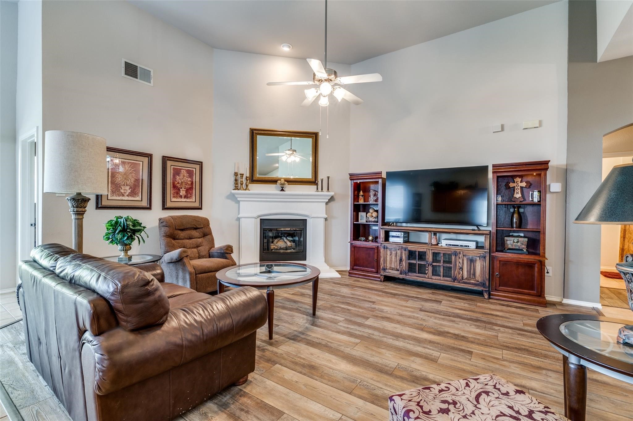 1128 Fairweather Drive