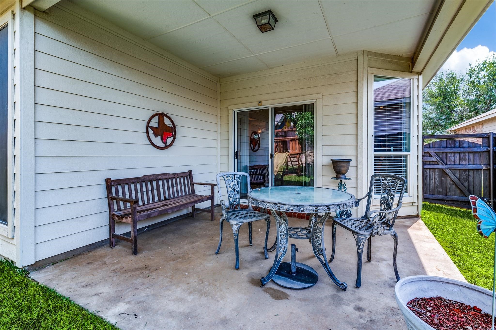 1128 Fairweather Drive