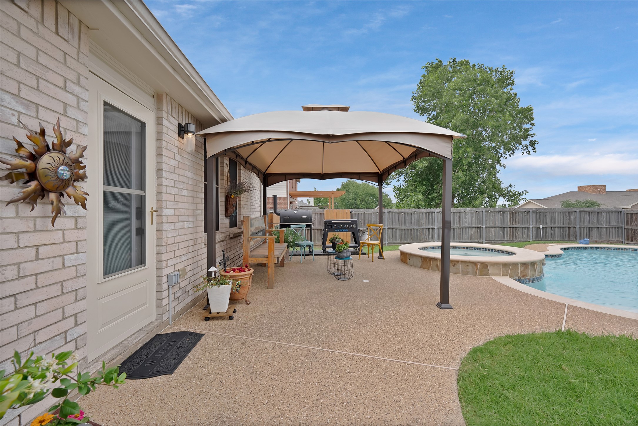 1819 Wildrose Drive