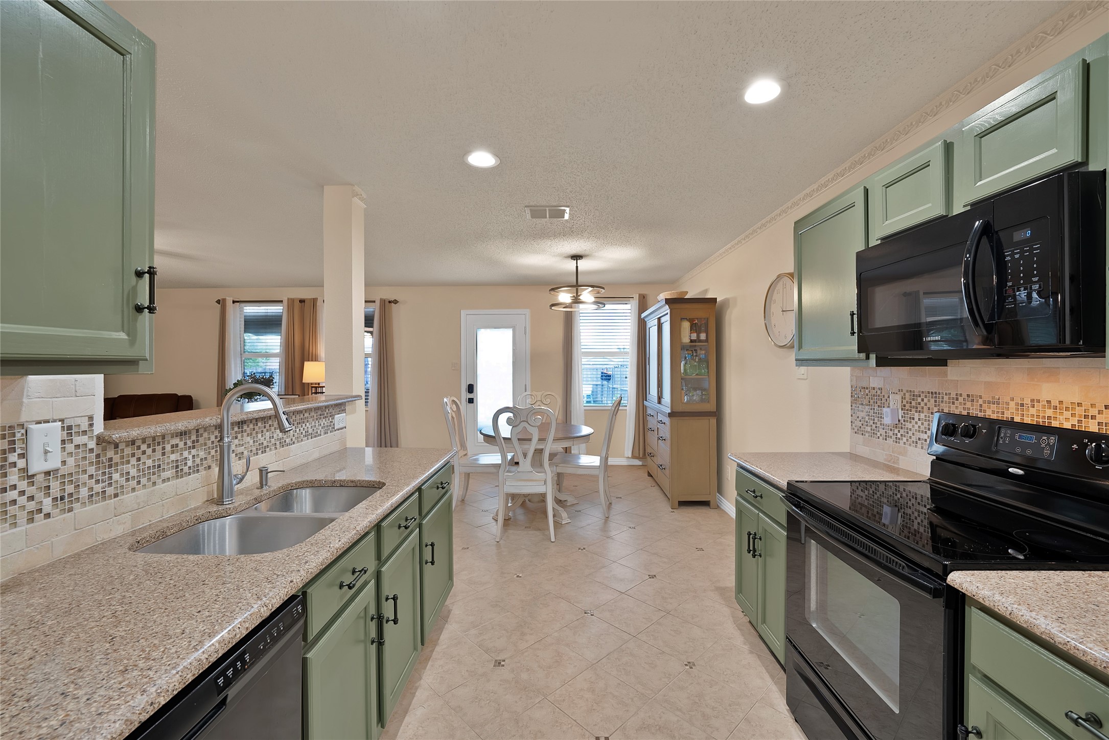 1819 Wildrose Drive