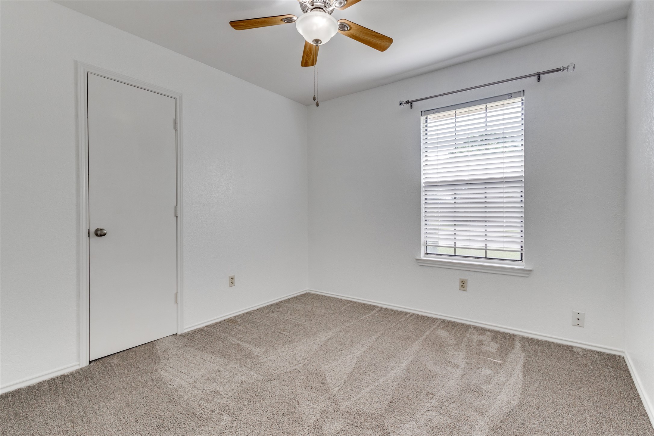 5401 Briar Lane