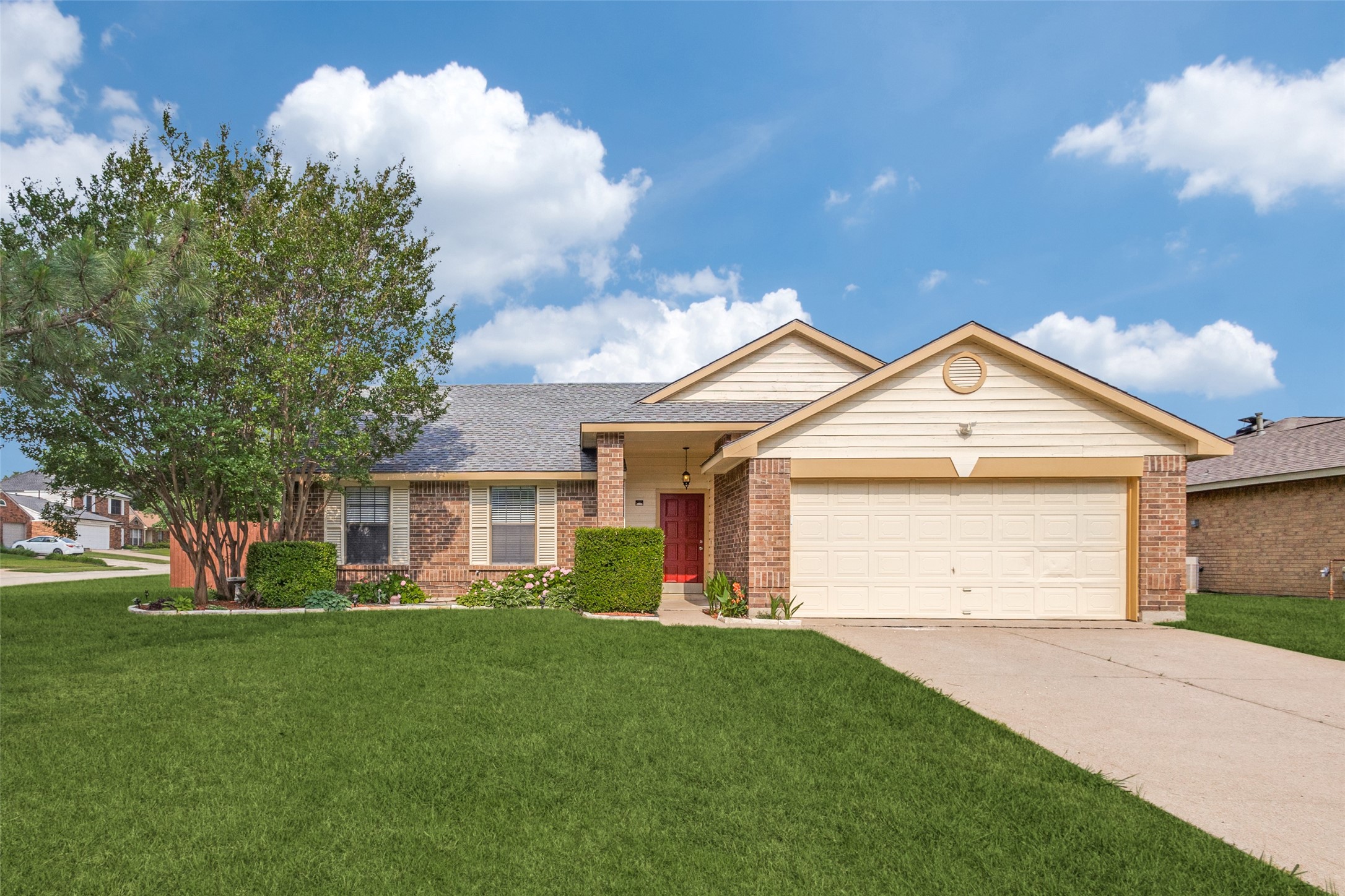 5401 Briar Lane