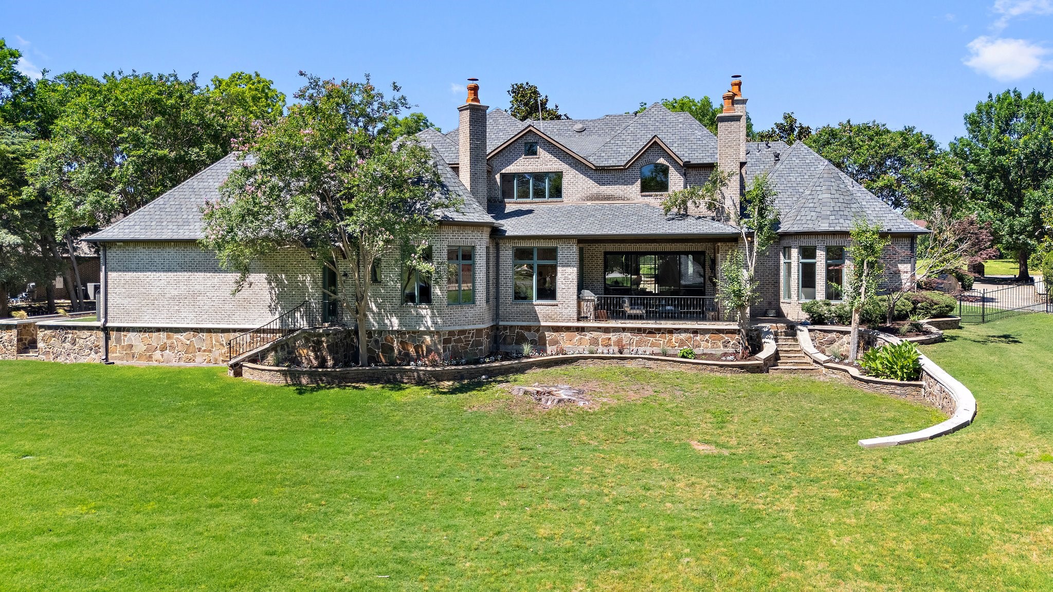 2 Terrabella Lane