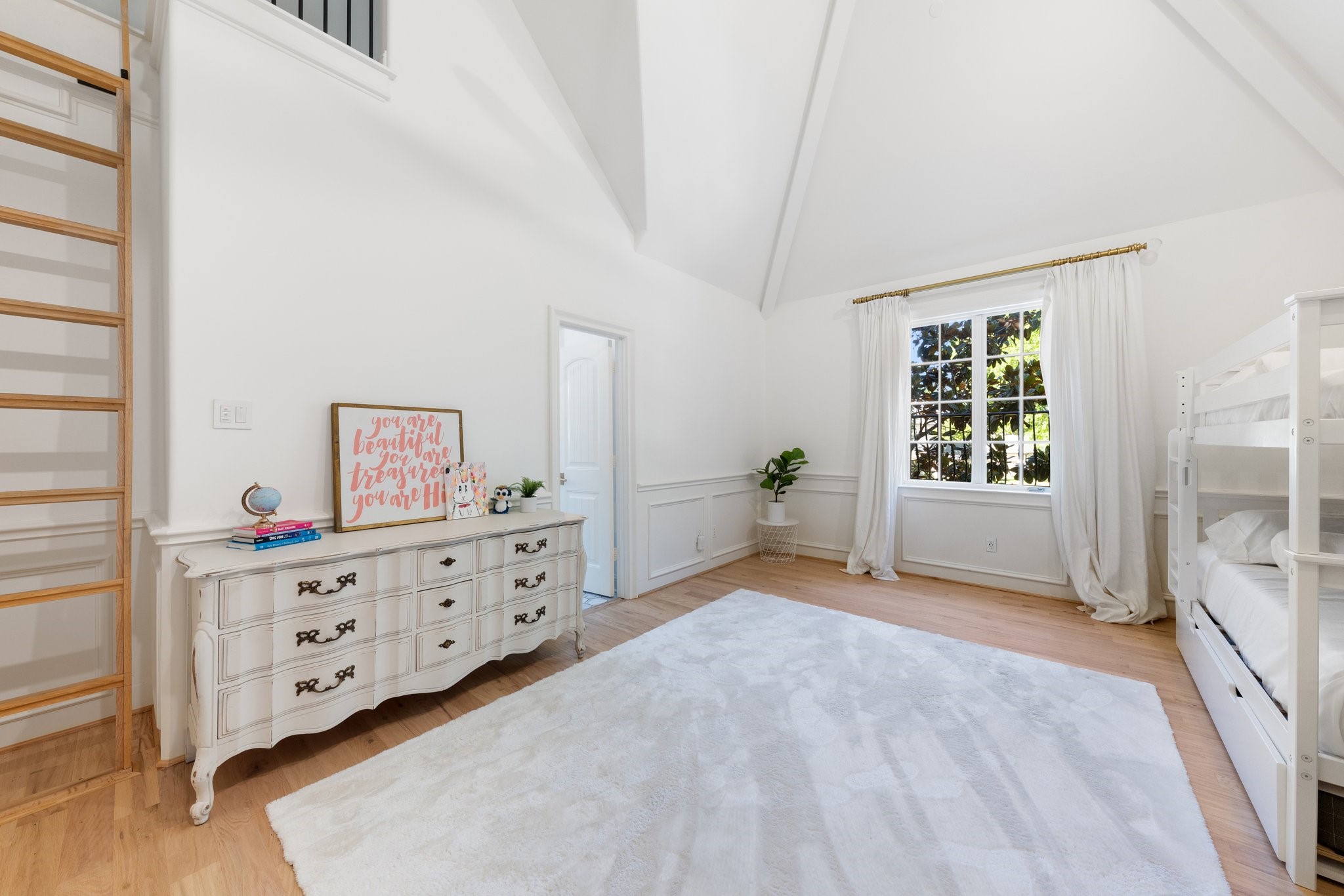 2 Terrabella Lane