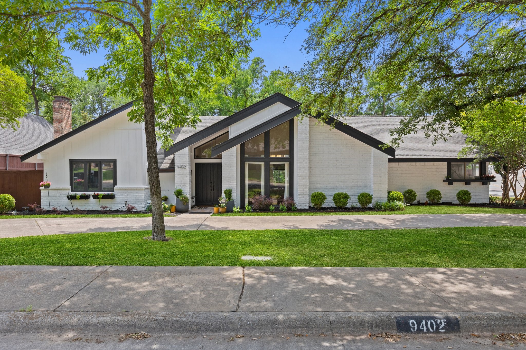 9402 Spring Hollow Drive