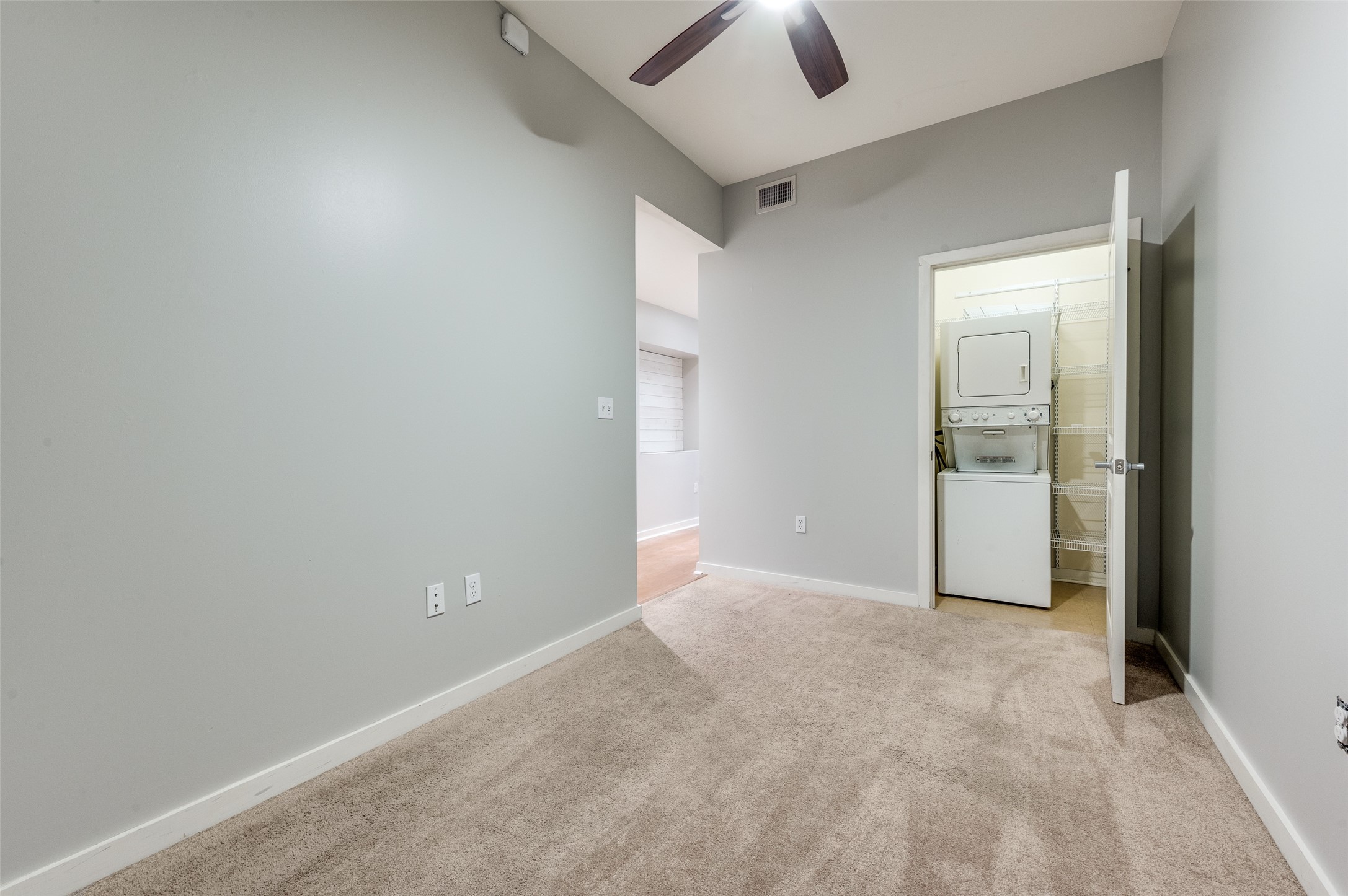 1200 Main Street 1707