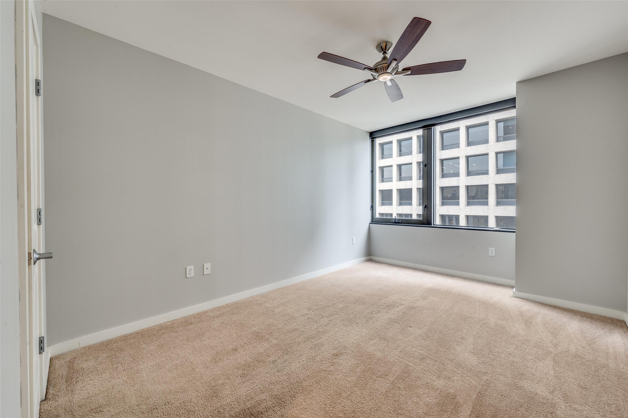 1200 Main Street 1707