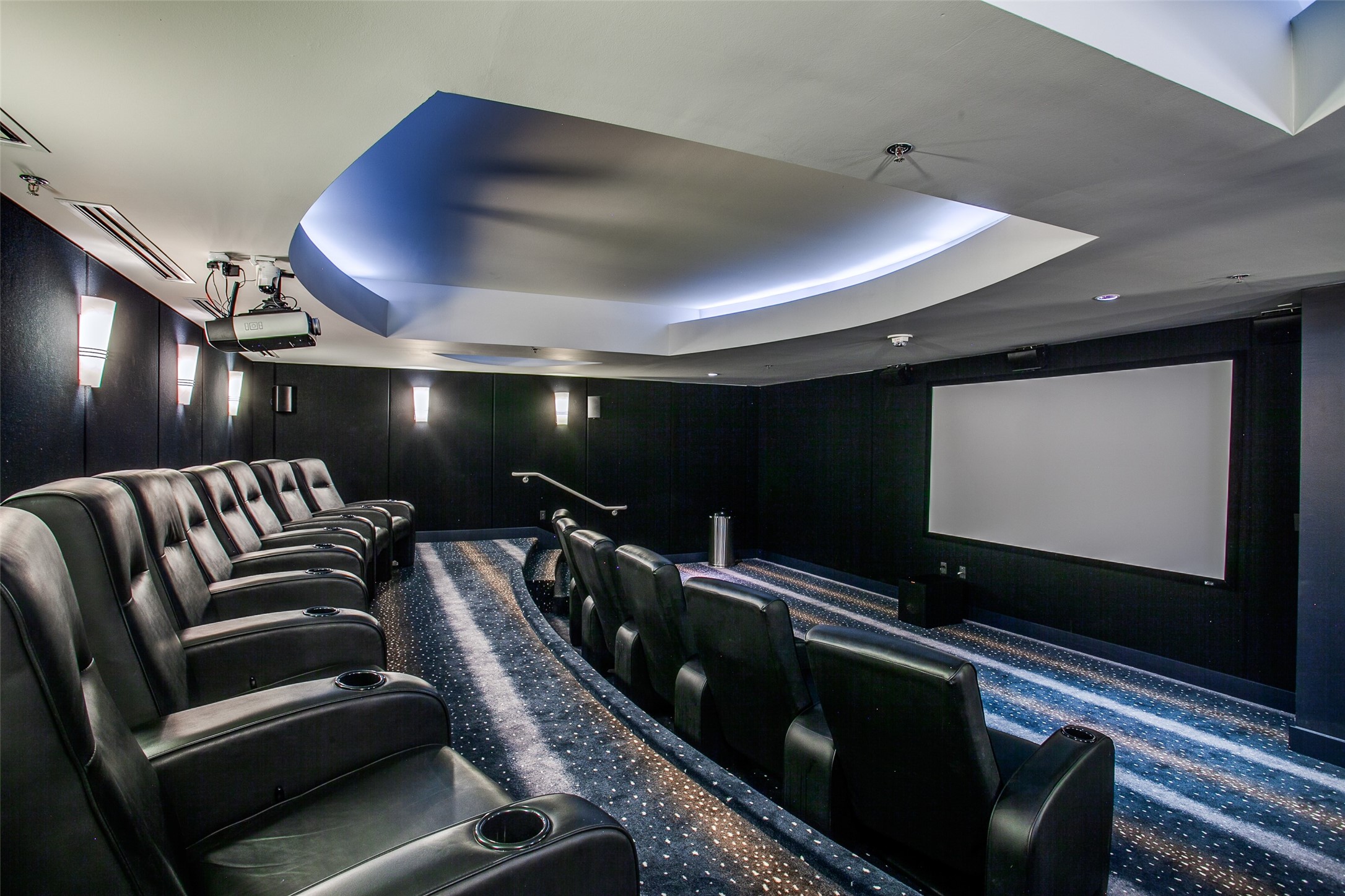 1200 Main Street 1707