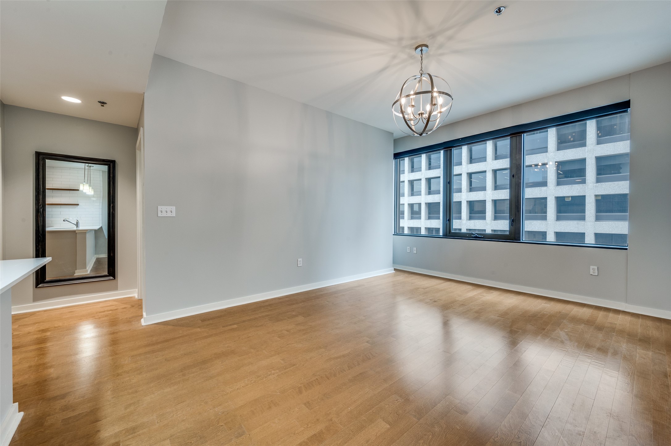 1200 Main Street 1707