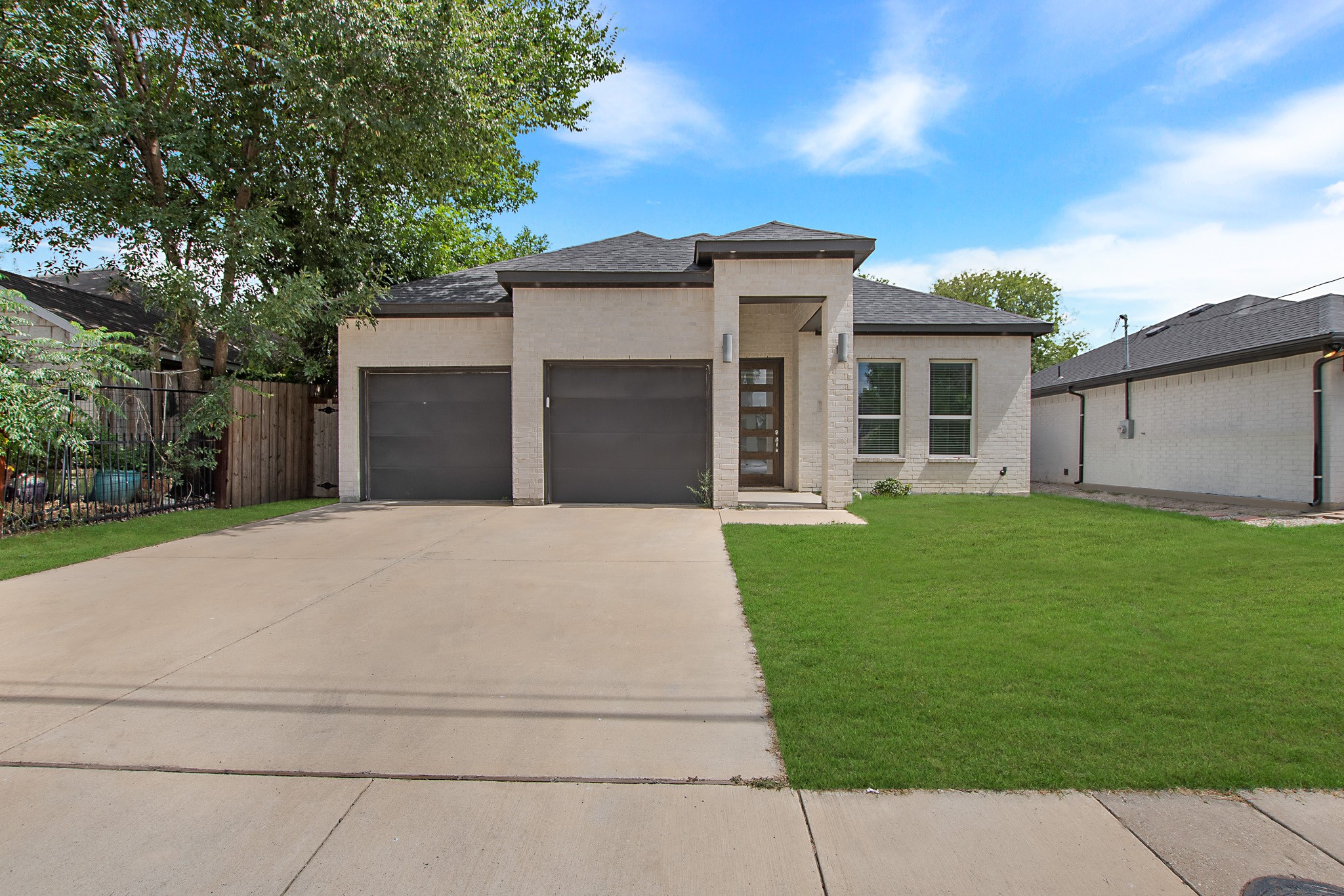 1915 Dennison Street
