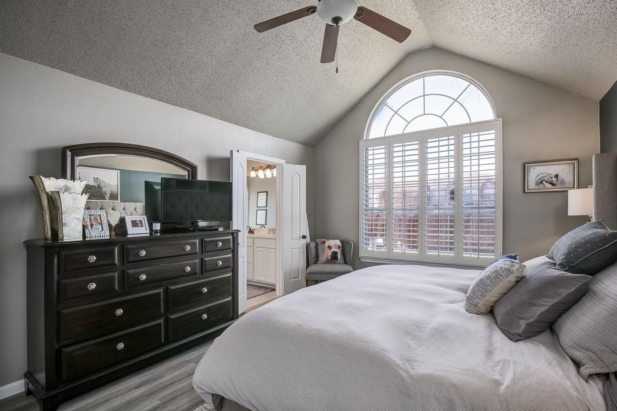 1735 Parkwood Drive