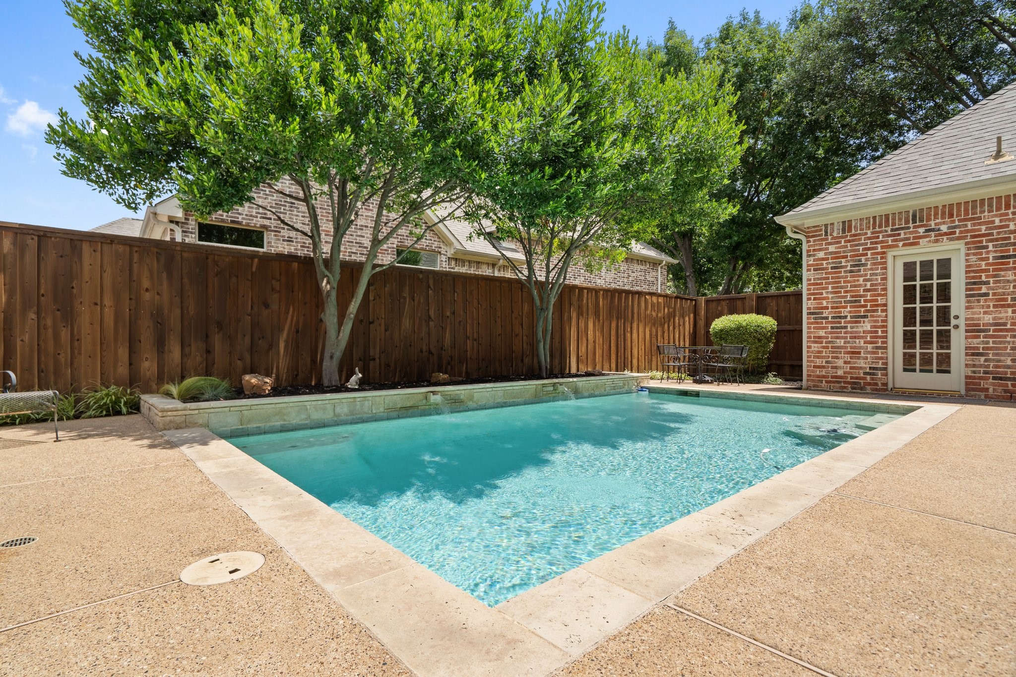 6321 Courtland Drive