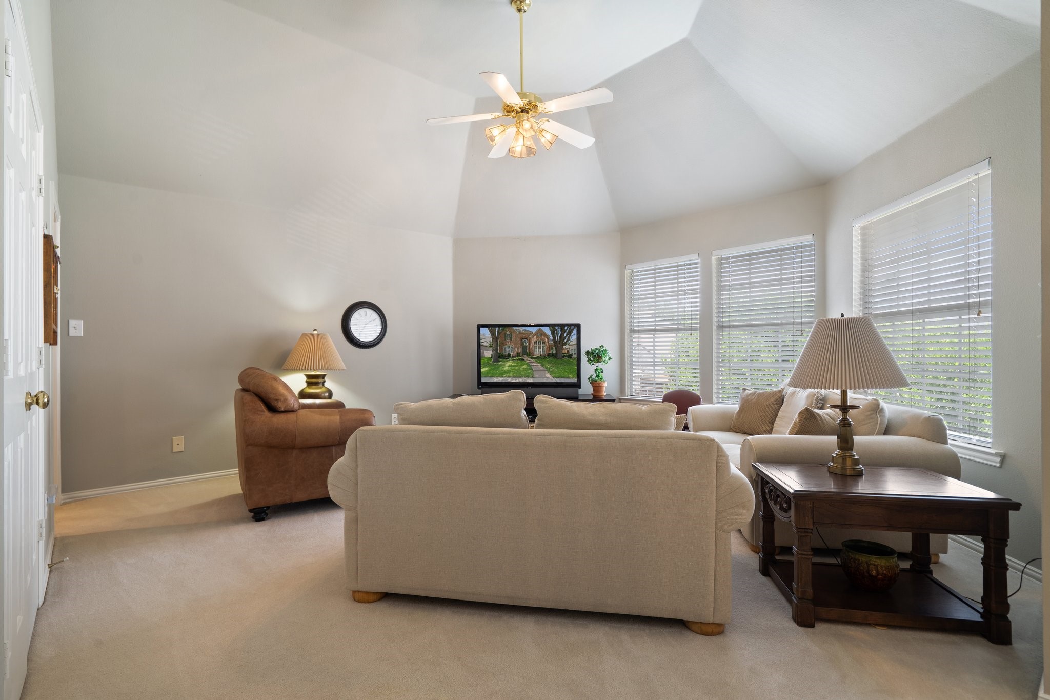 6321 Courtland Drive