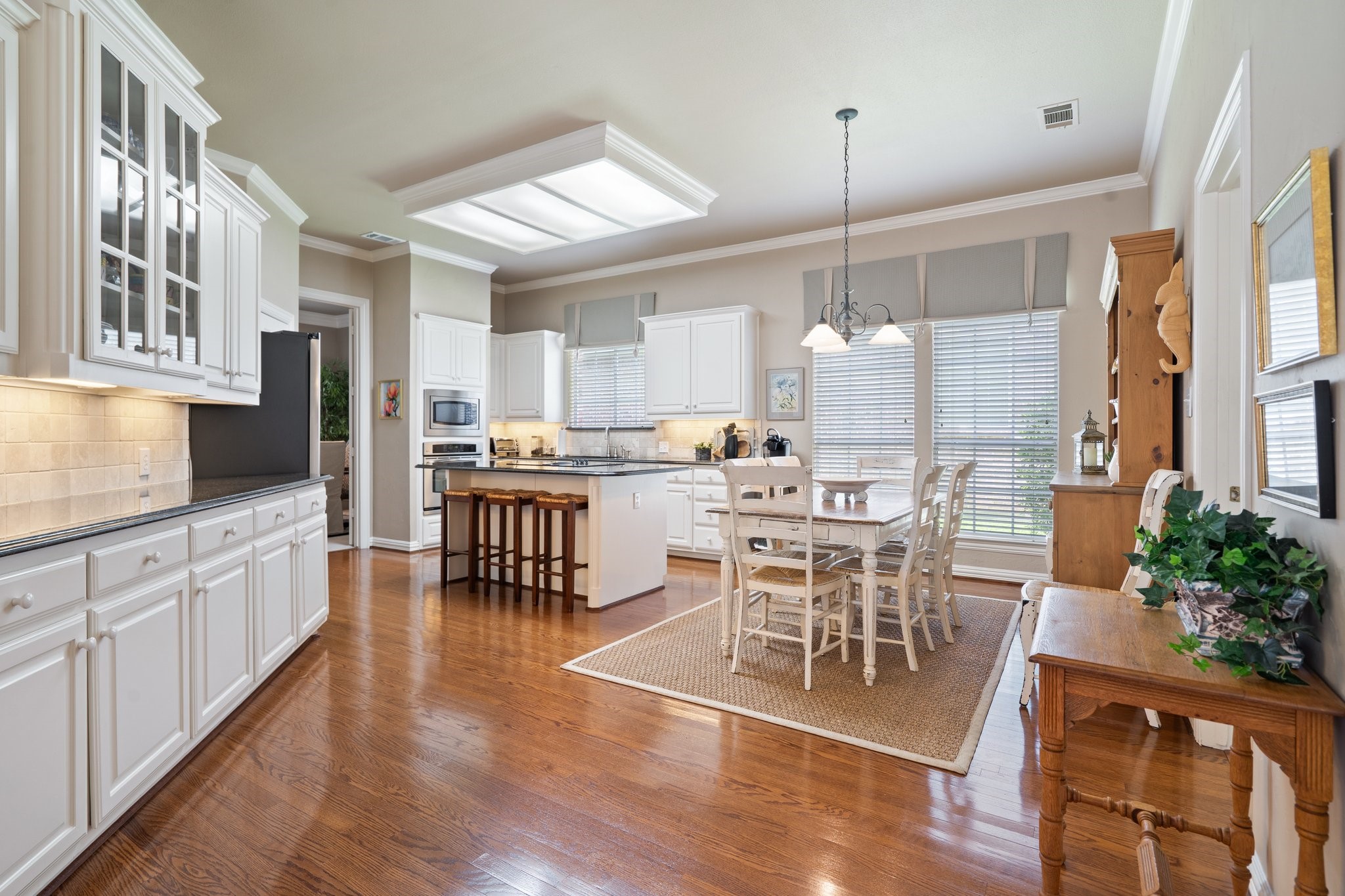 6321 Courtland Drive