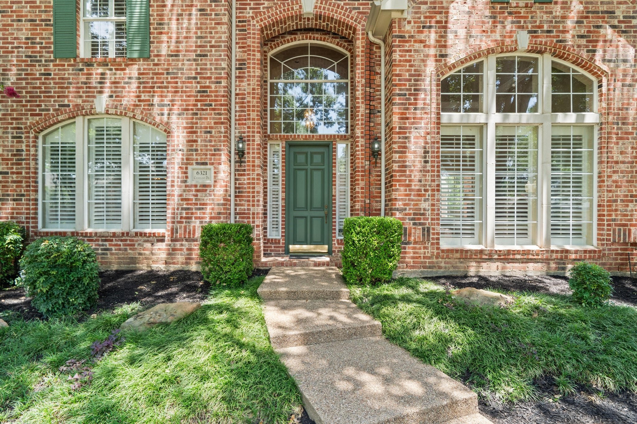 6321 Courtland Drive