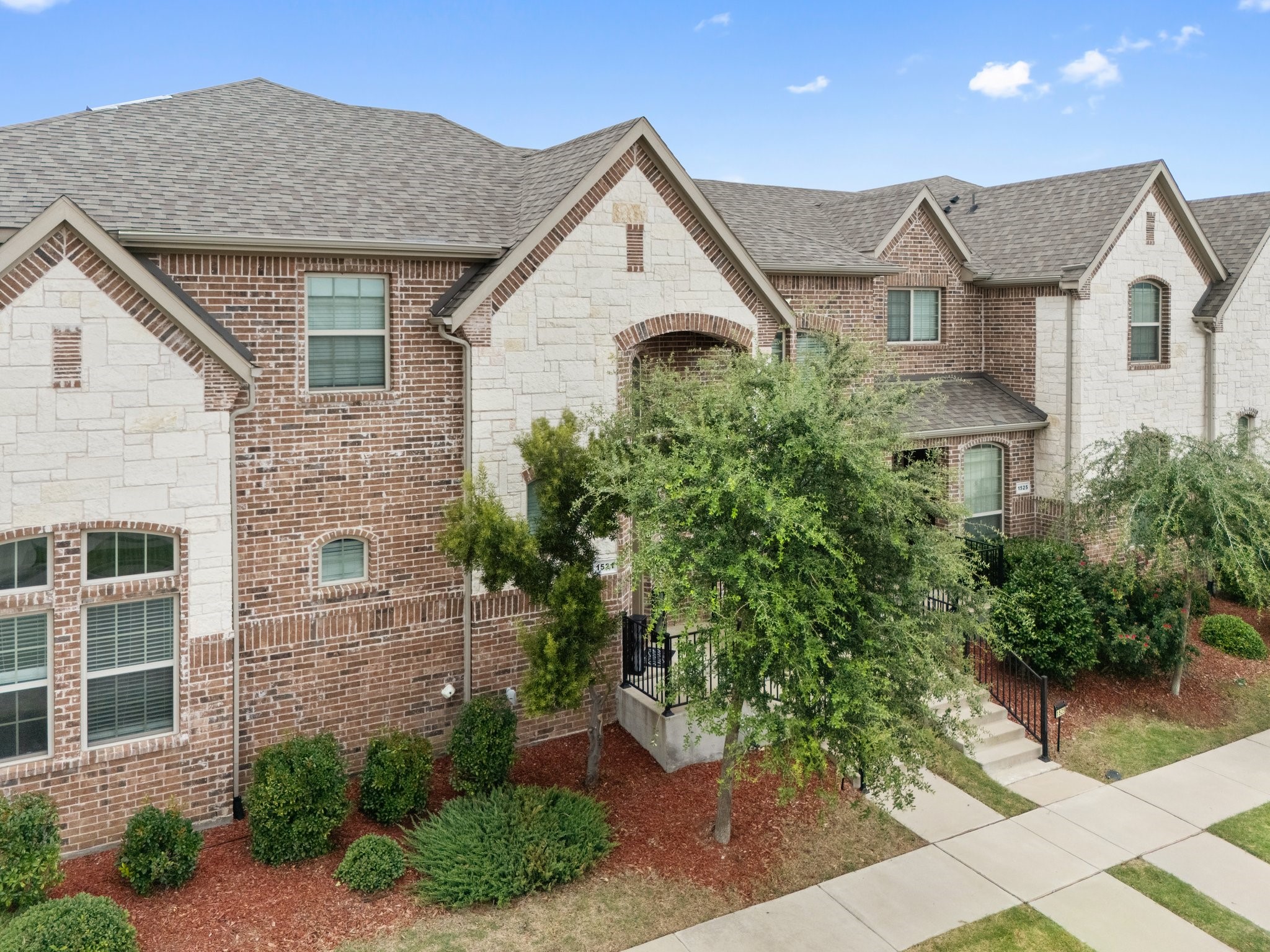 1521 Joy Drive