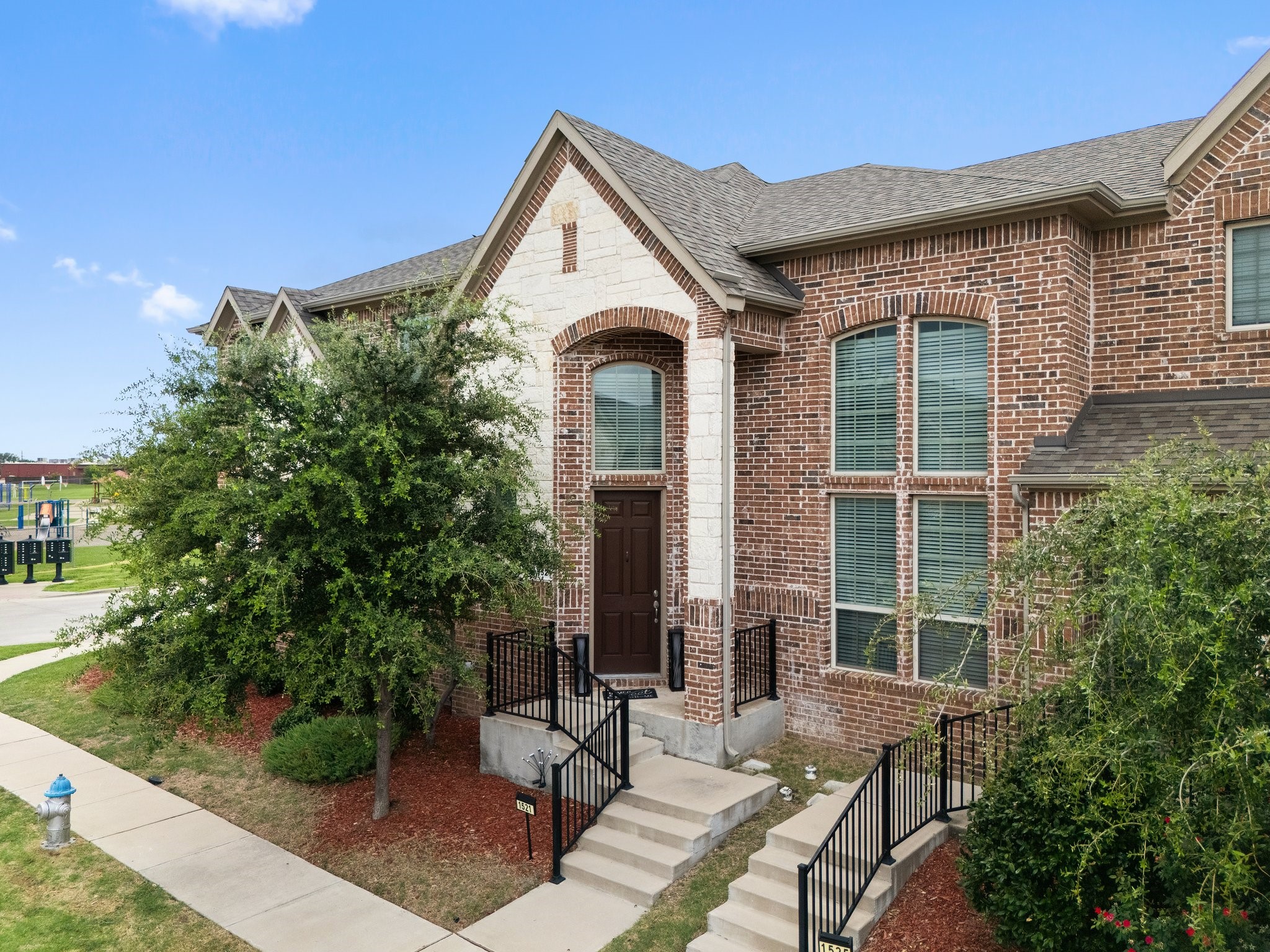 1521 Joy Drive