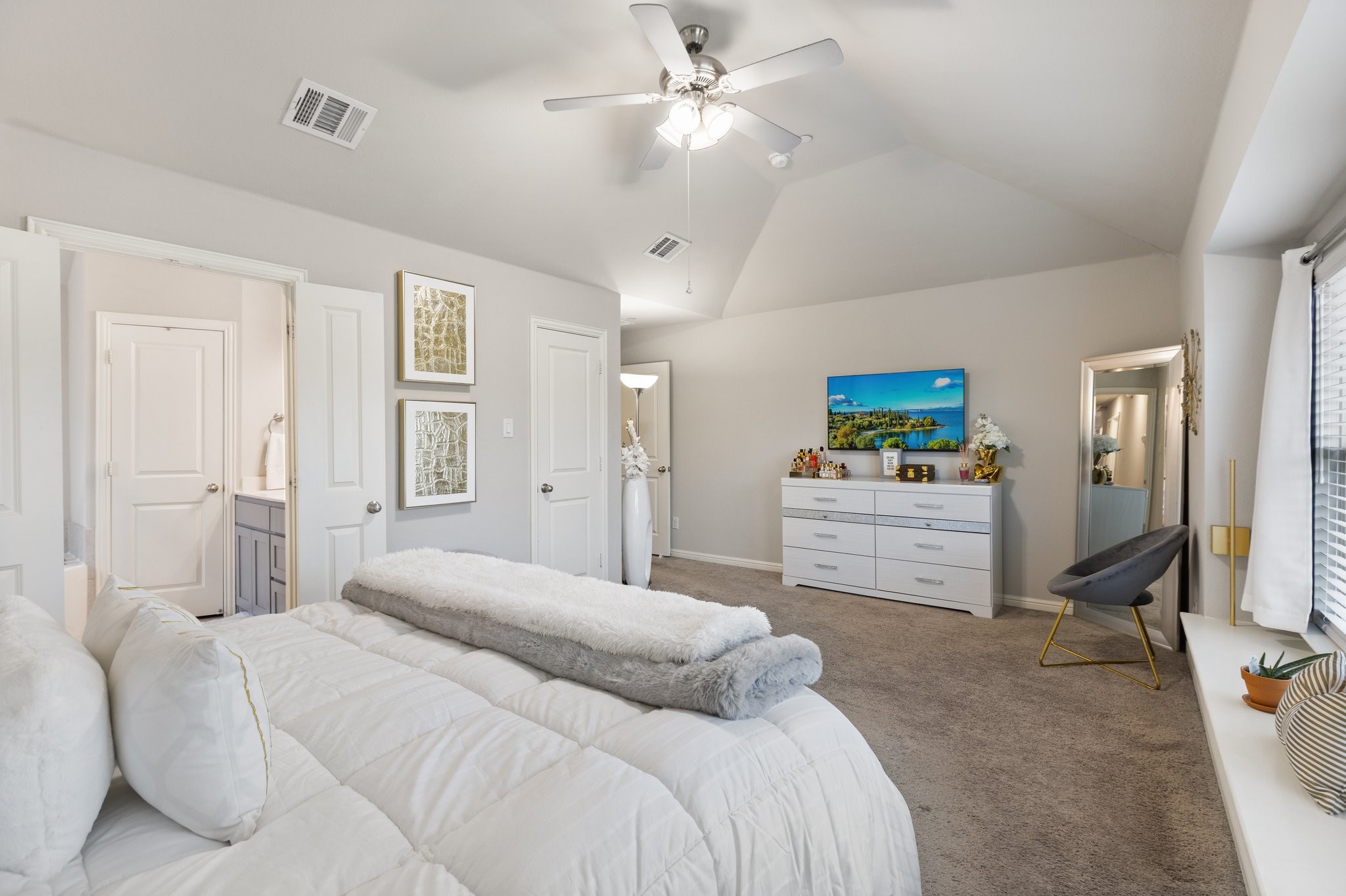 1521 Joy Drive