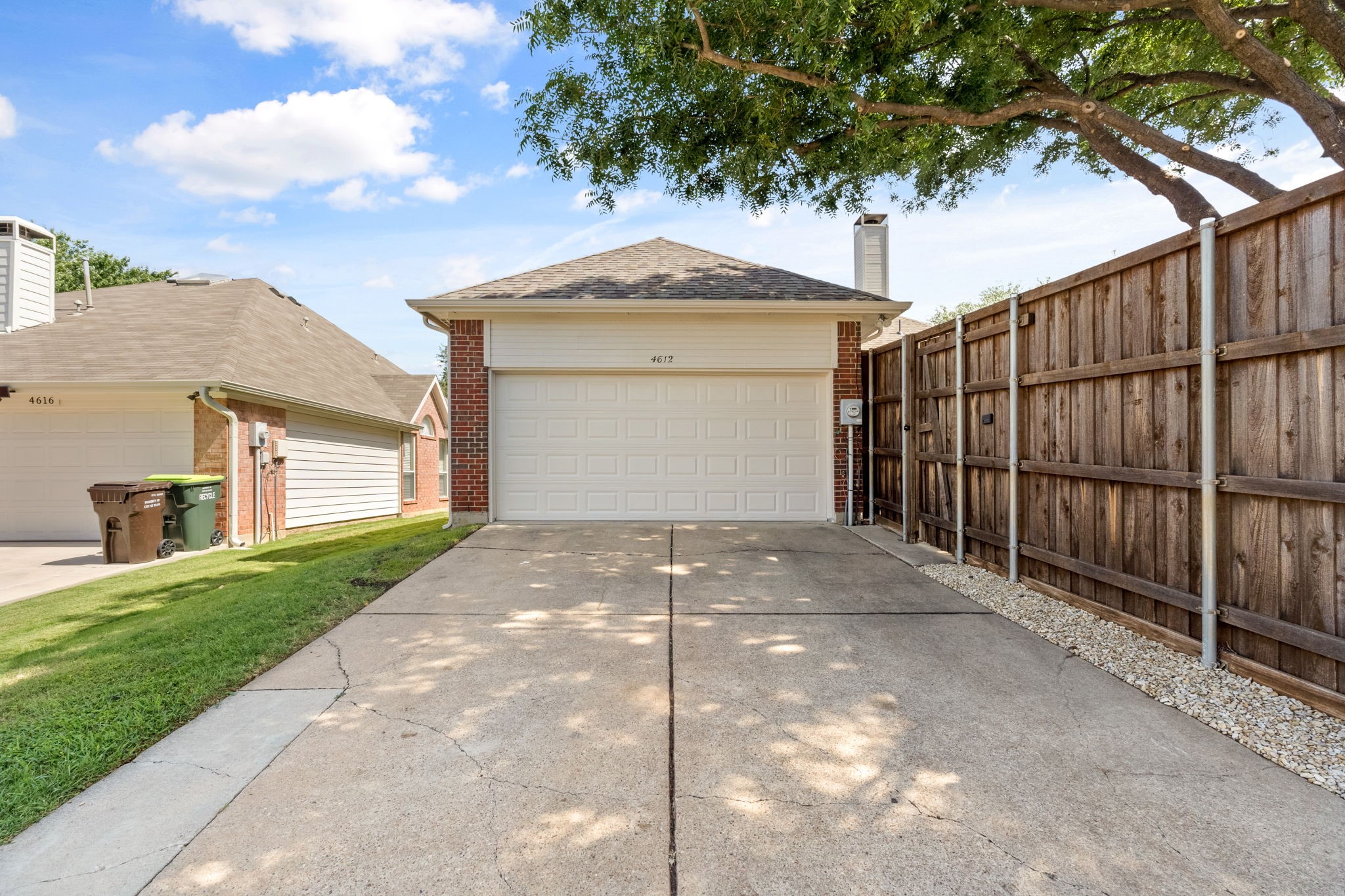 4612 Glenrose Way