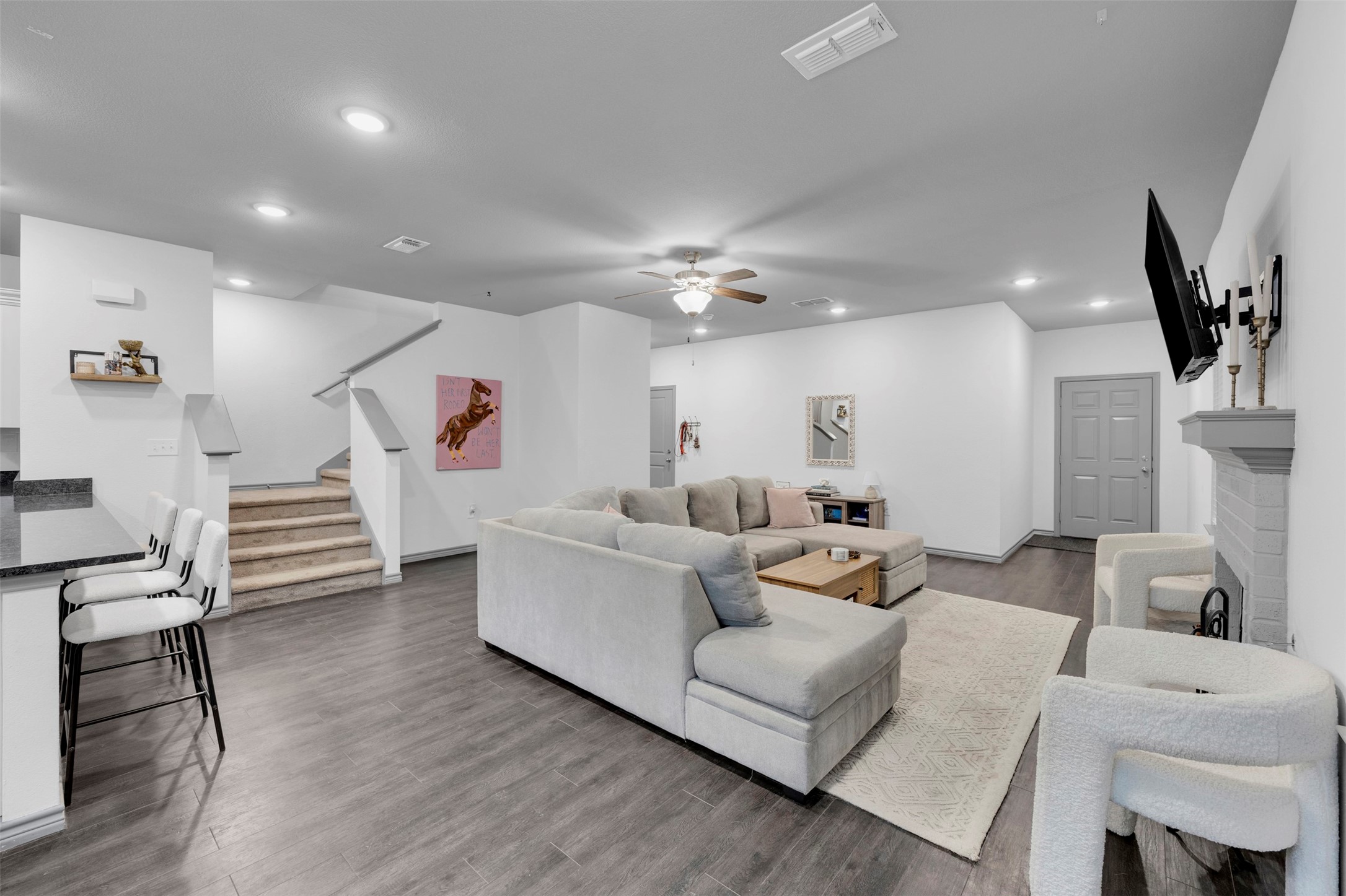 8705 Tudor Place