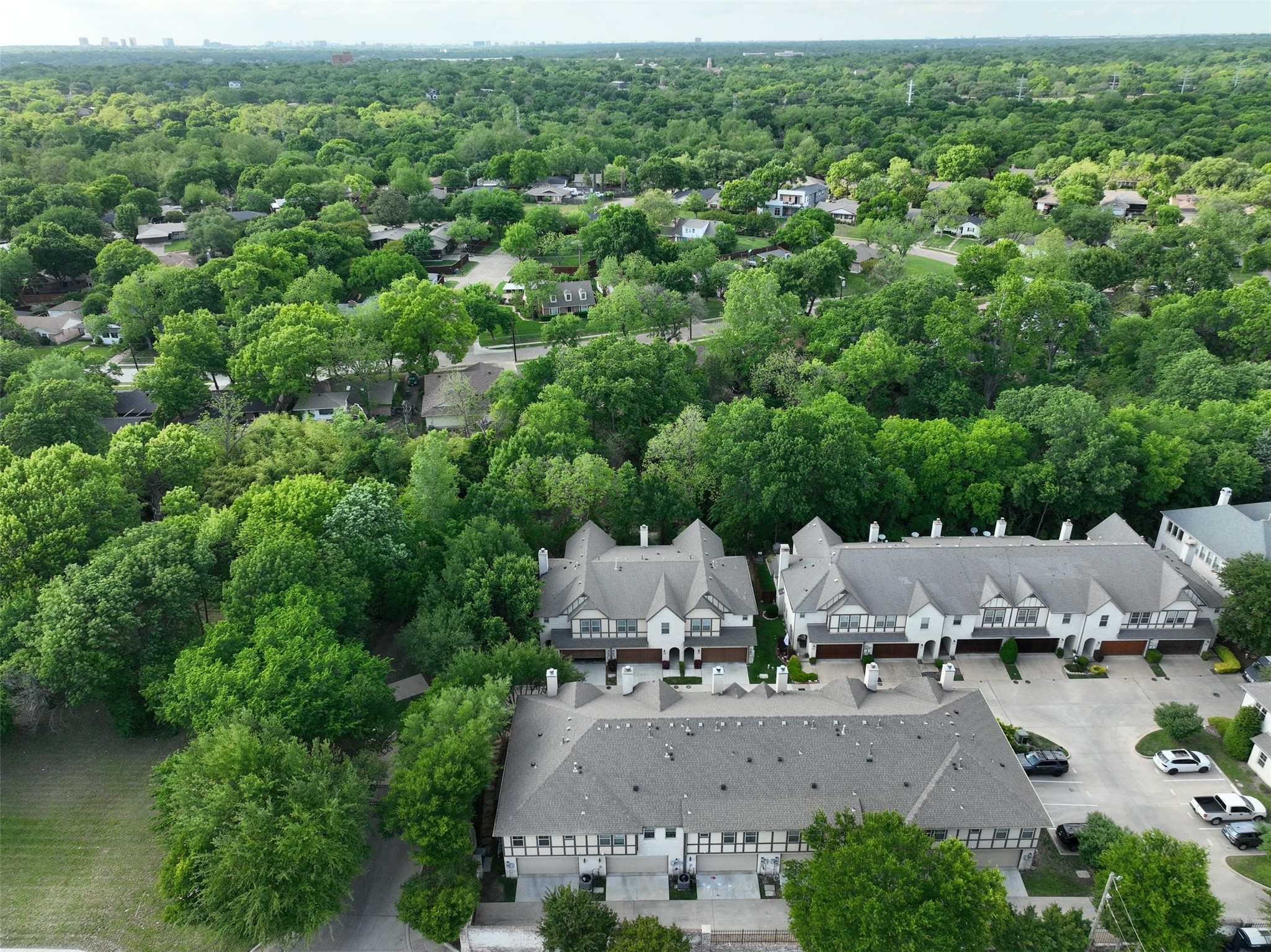 8705 Tudor Place