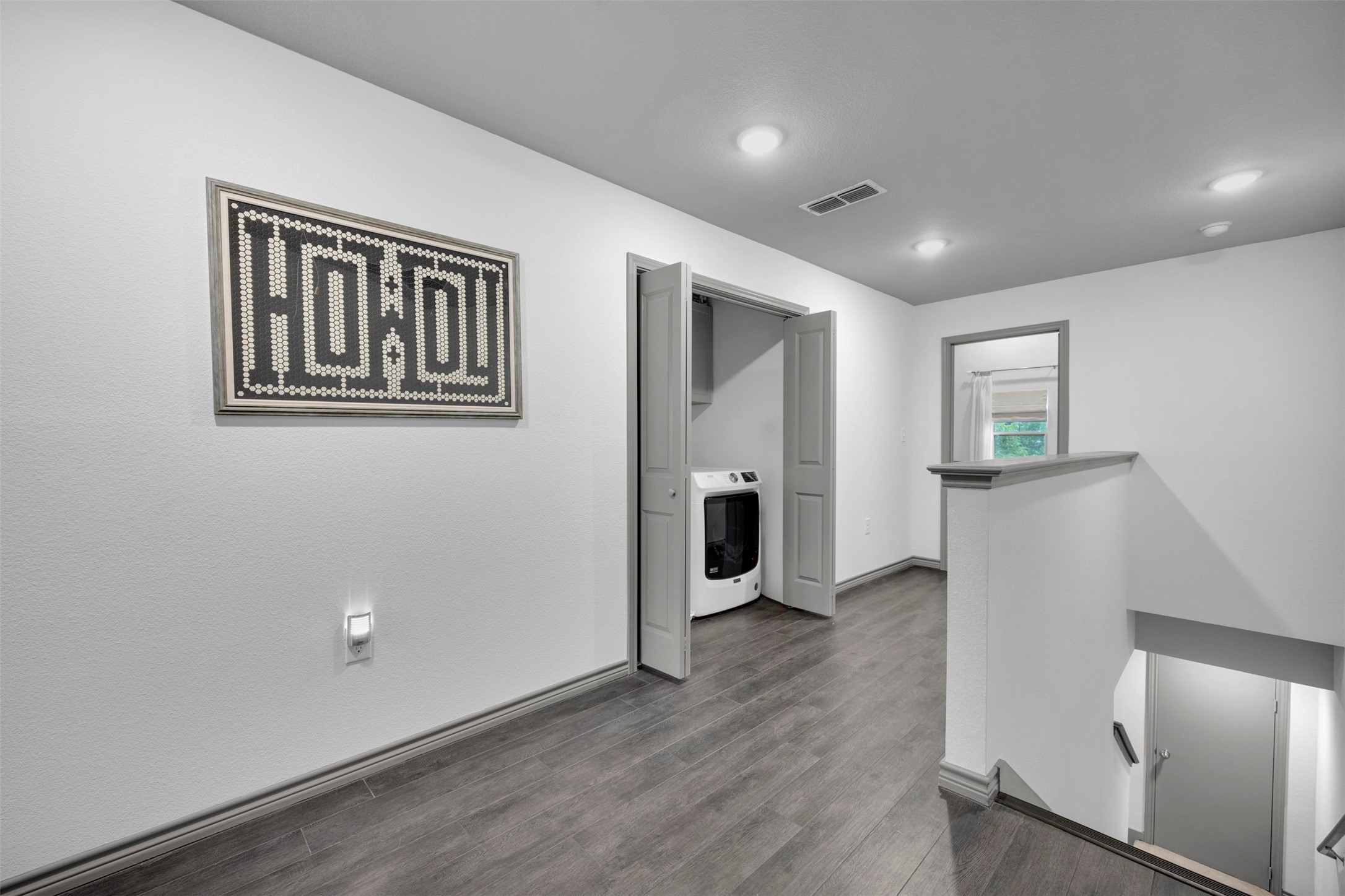 8705 Tudor Place