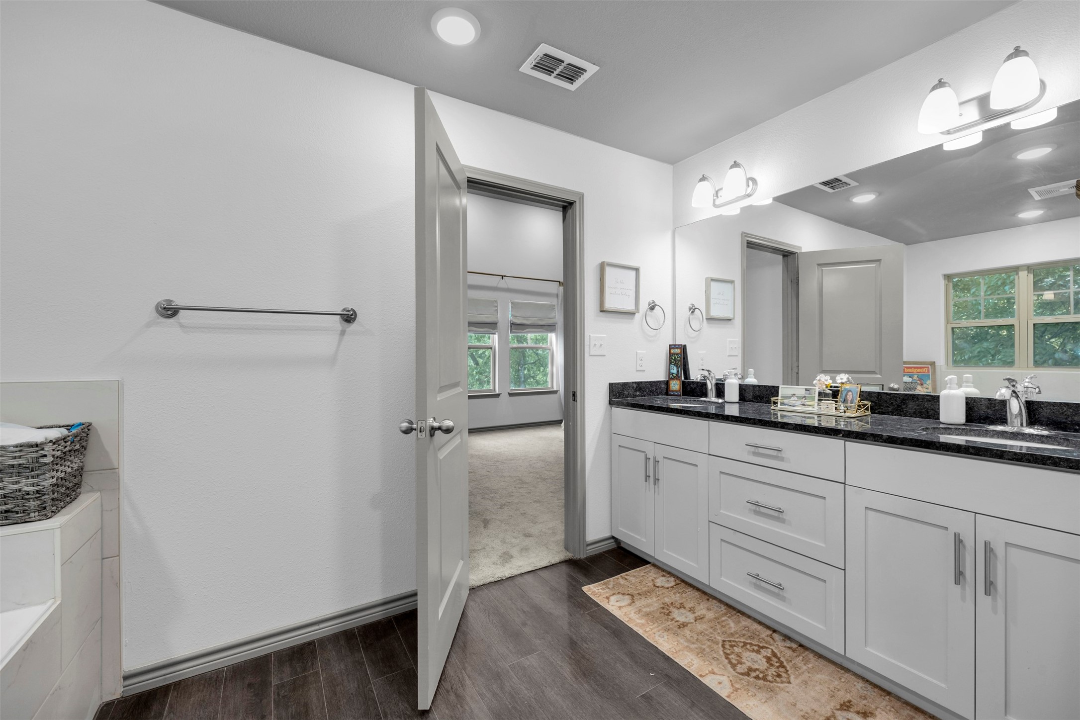 8705 Tudor Place