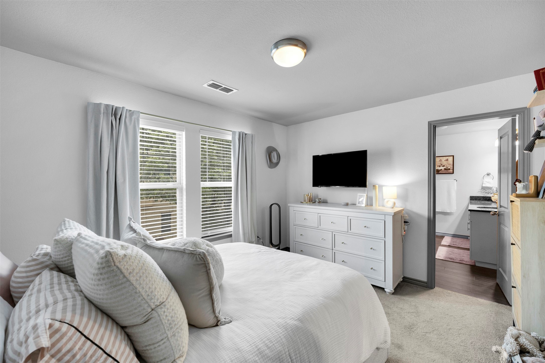 8705 Tudor Place