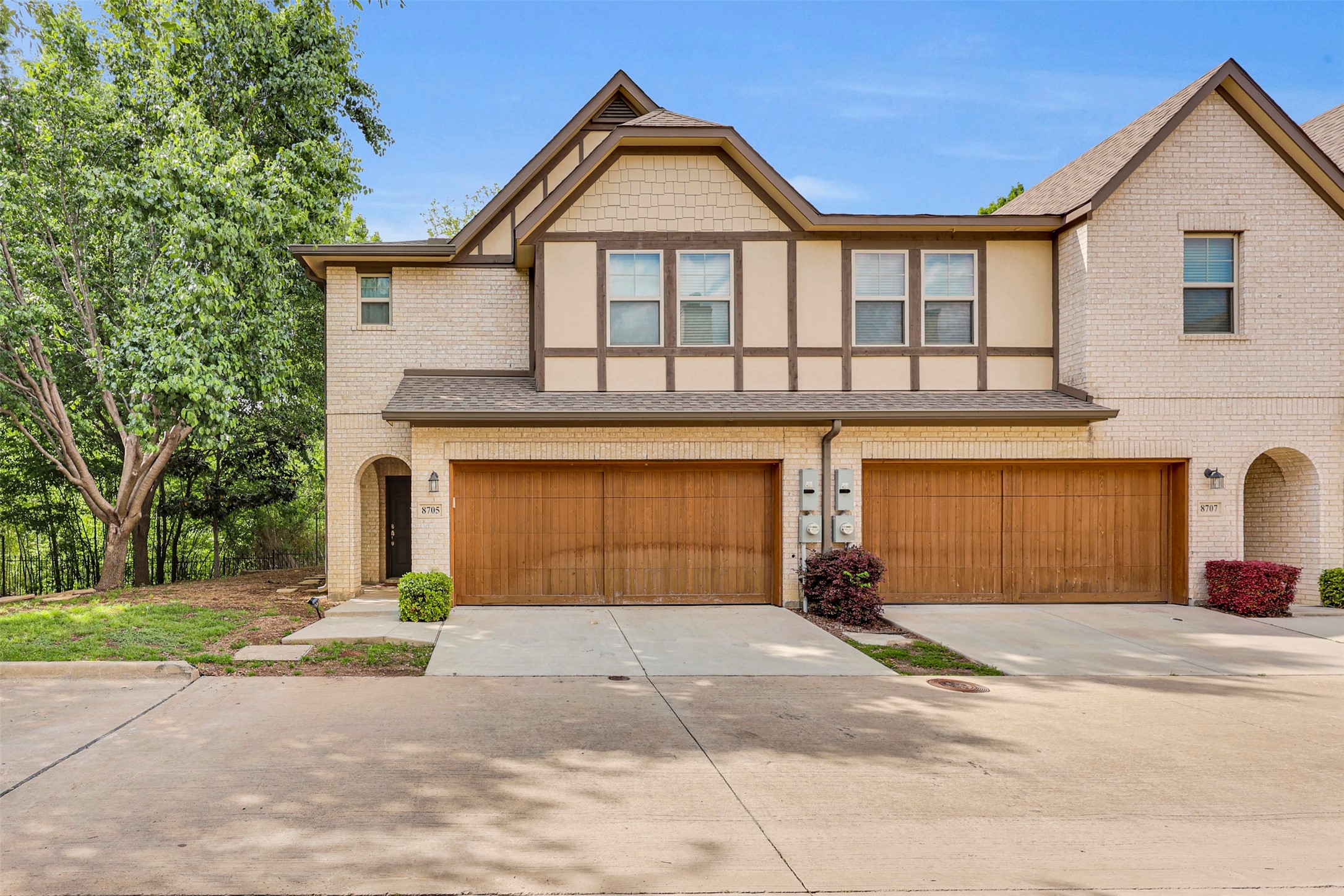 8705 Tudor Place