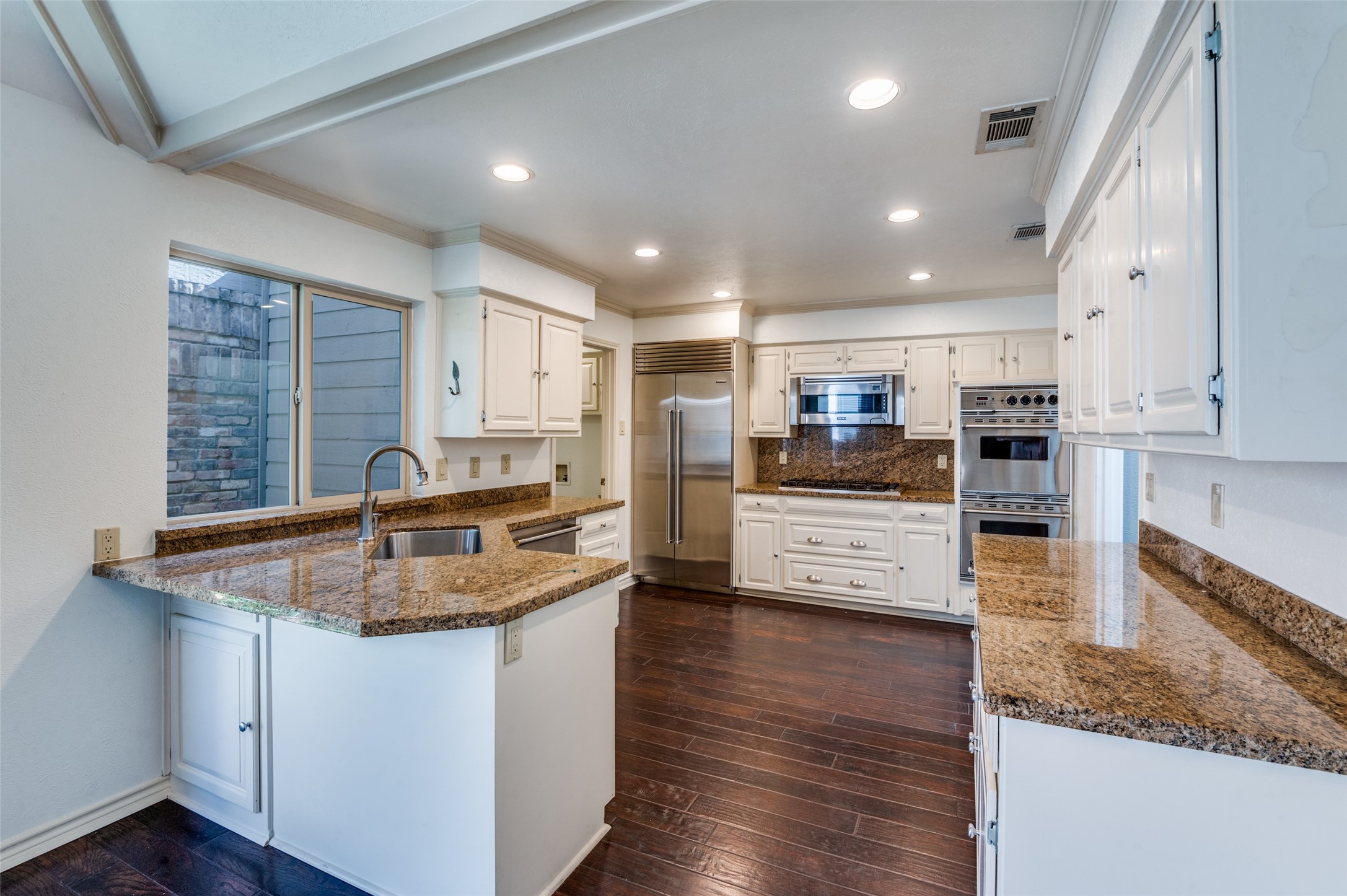 16020 Chalfont Circle