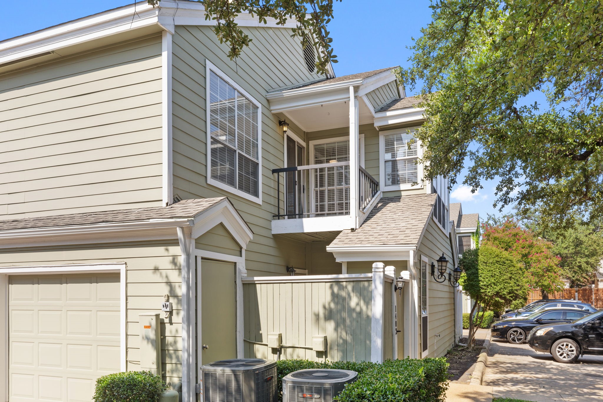 6220 Bentwood Trail 1402