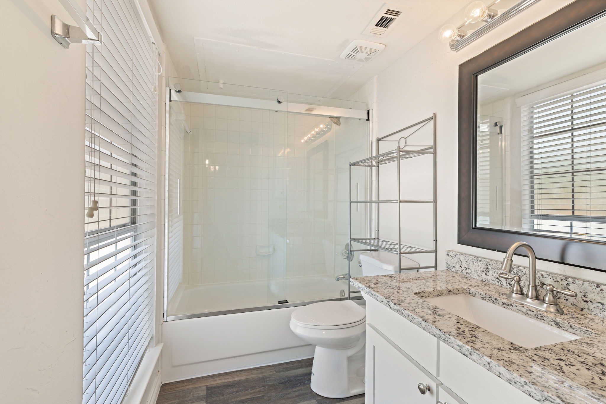 6220 Bentwood Trail 1402