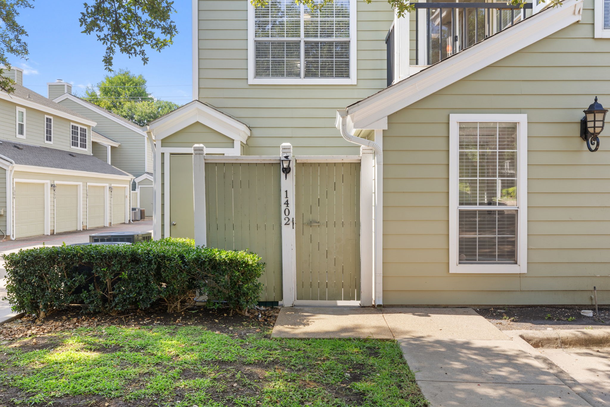 6220 Bentwood Trail 1402