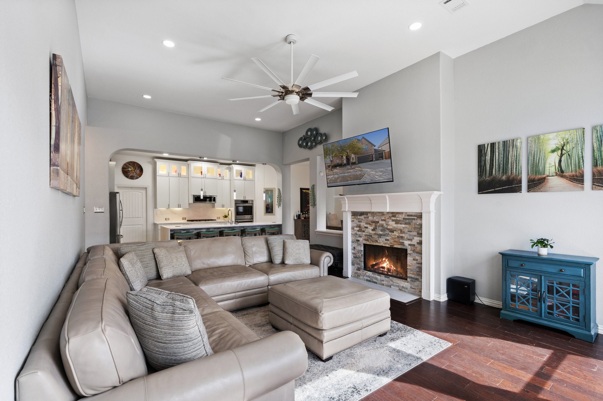 2332 Emerald Lake Lane